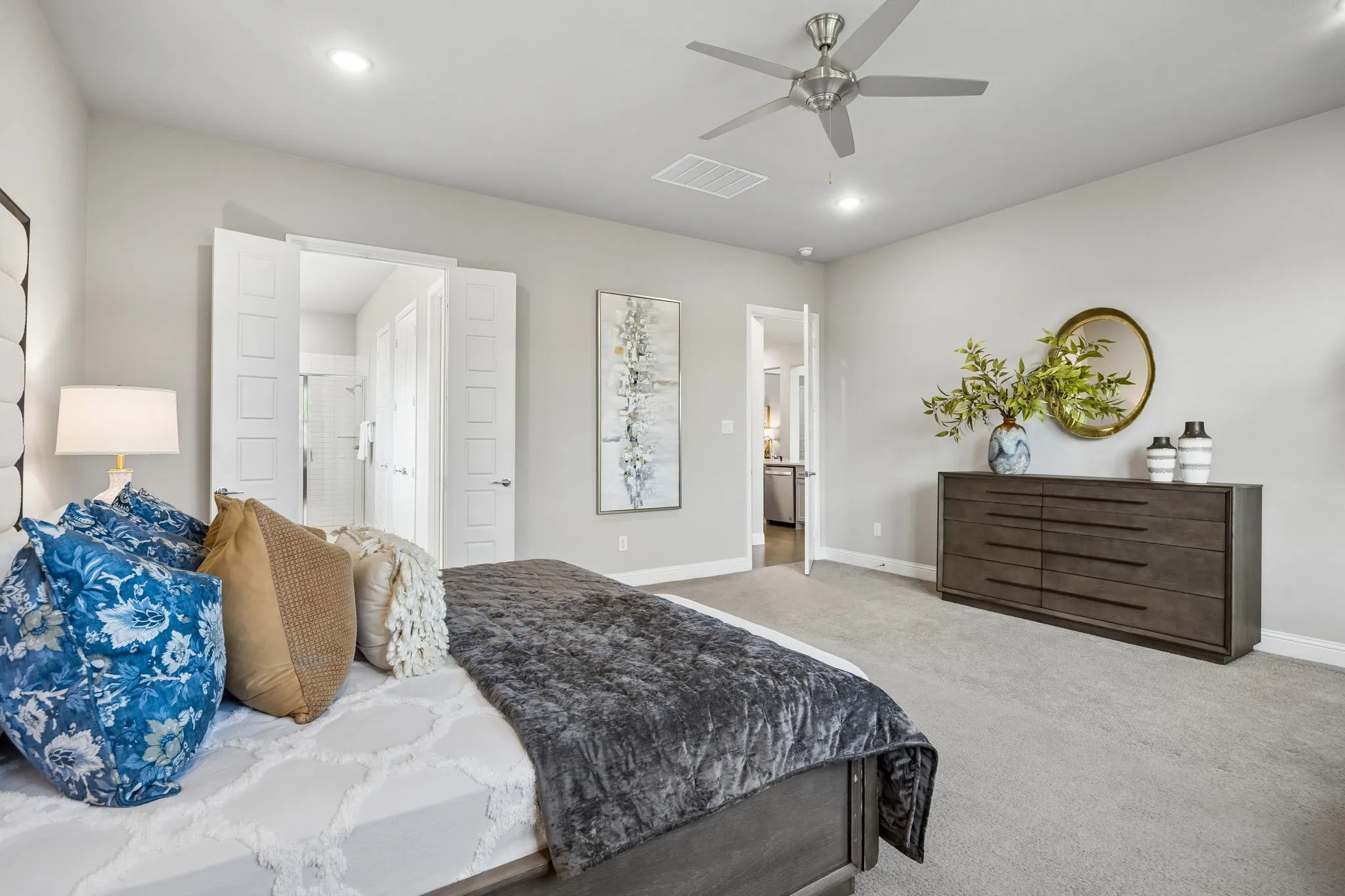 Single Family Residence For Sale in Collin County , 9667 Summit Hills Drive, Frisco, Texas 75035, 4 Bedroom, 4 Bathroom, 3 Garage spaces, 3,562 Sqft, built in 2021, mls#21337282, Real Estate Agent in Frisco, Homes For Sale in Collin county, Homes For Sale in Frisco, Realtor in Frisco Texas, Real Estate Brokerage Independent Realty Texas, Luminita Cordes Realtor