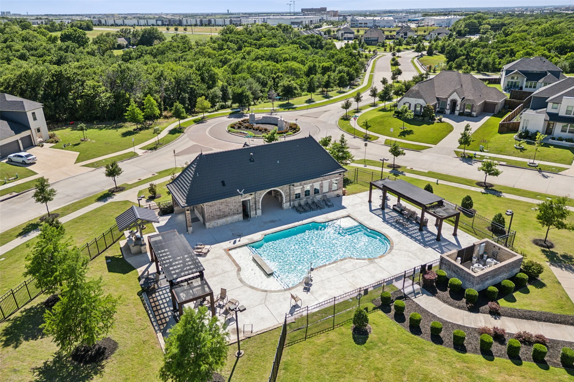 Single Family Residence For Sale in Collin County , 9667 Summit Hills Drive, Frisco, Texas 75035, 4 Bedroom, 4 Bathroom, 3 Garage spaces, 3,562 Sqft, built in 2021, mls#21337282, Real Estate Agent in Frisco, Homes For Sale in Collin county, Homes For Sale in Frisco, Realtor in Frisco Texas, Real Estate Brokerage Independent Realty Texas, Luminita Cordes Realtor