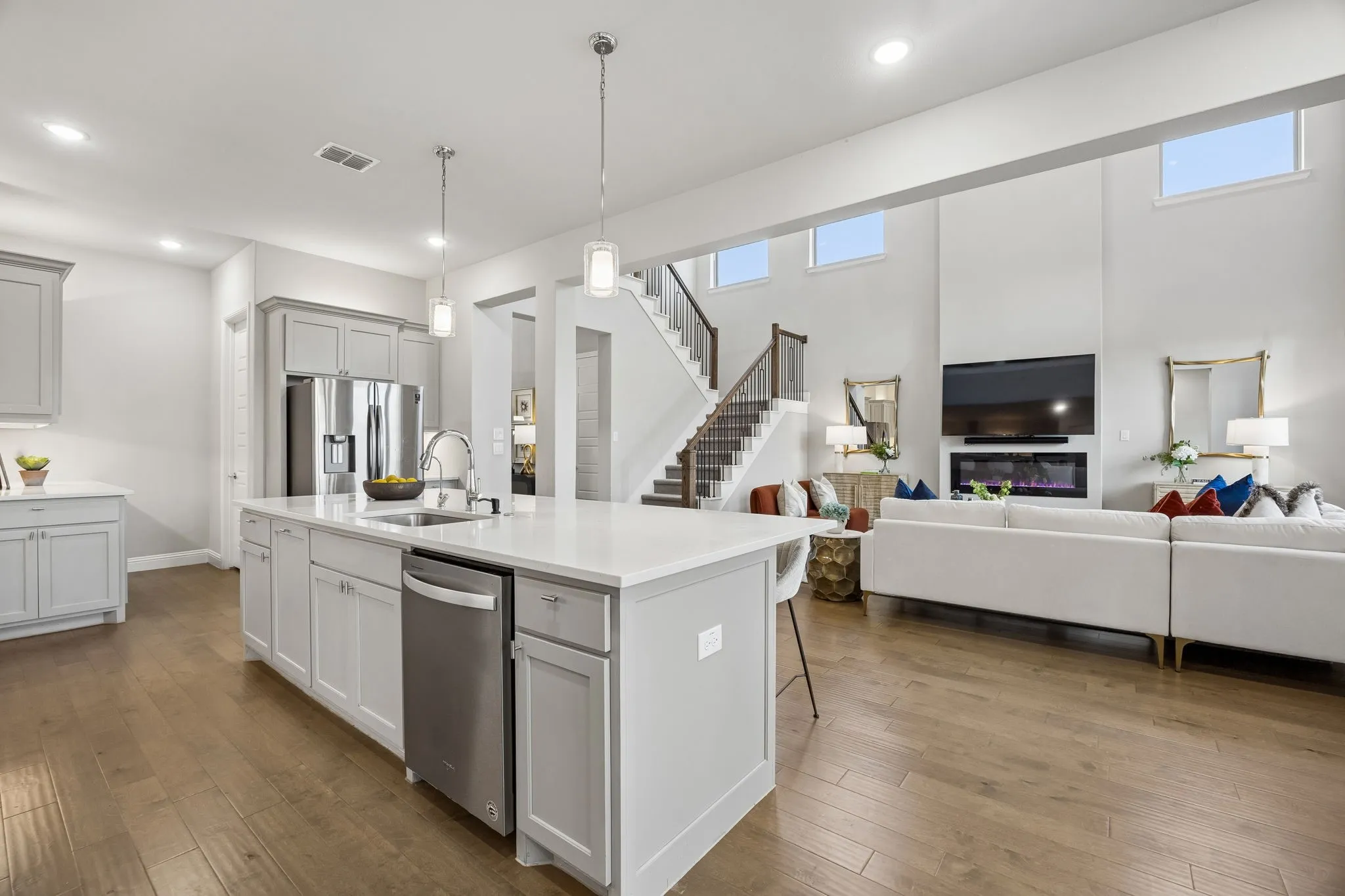 Single Family Residence For Sale in Collin County , 9667 Summit Hills Drive, Frisco, Texas 75035, 4 Bedroom, 4 Bathroom, 3 Garage spaces, 3,562 Sqft, built in 2021, mls#21337282, Real Estate Agent in Frisco, Homes For Sale in Collin county, Homes For Sale in Frisco, Realtor in Frisco Texas, Real Estate Brokerage Independent Realty Texas, Luminita Cordes Realtor
