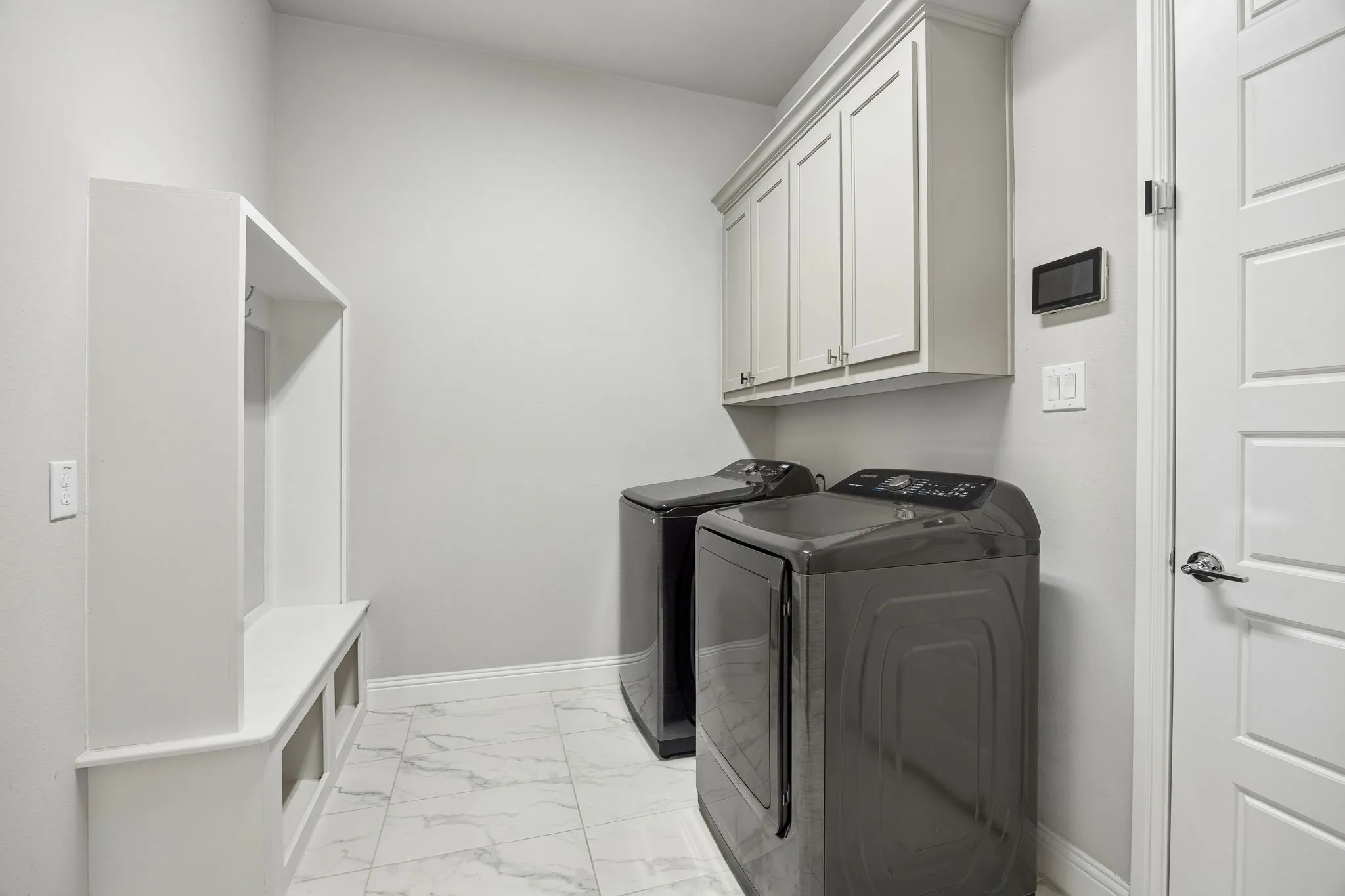 Single Family Residence For Sale in Collin County , 9667 Summit Hills Drive, Frisco, Texas 75035, 4 Bedroom, 4 Bathroom, 3 Garage spaces, 3,562 Sqft, built in 2021, mls#21337282, Real Estate Agent in Frisco, Homes For Sale in Collin county, Homes For Sale in Frisco, Realtor in Frisco Texas, Real Estate Brokerage Independent Realty Texas, Luminita Cordes Realtor