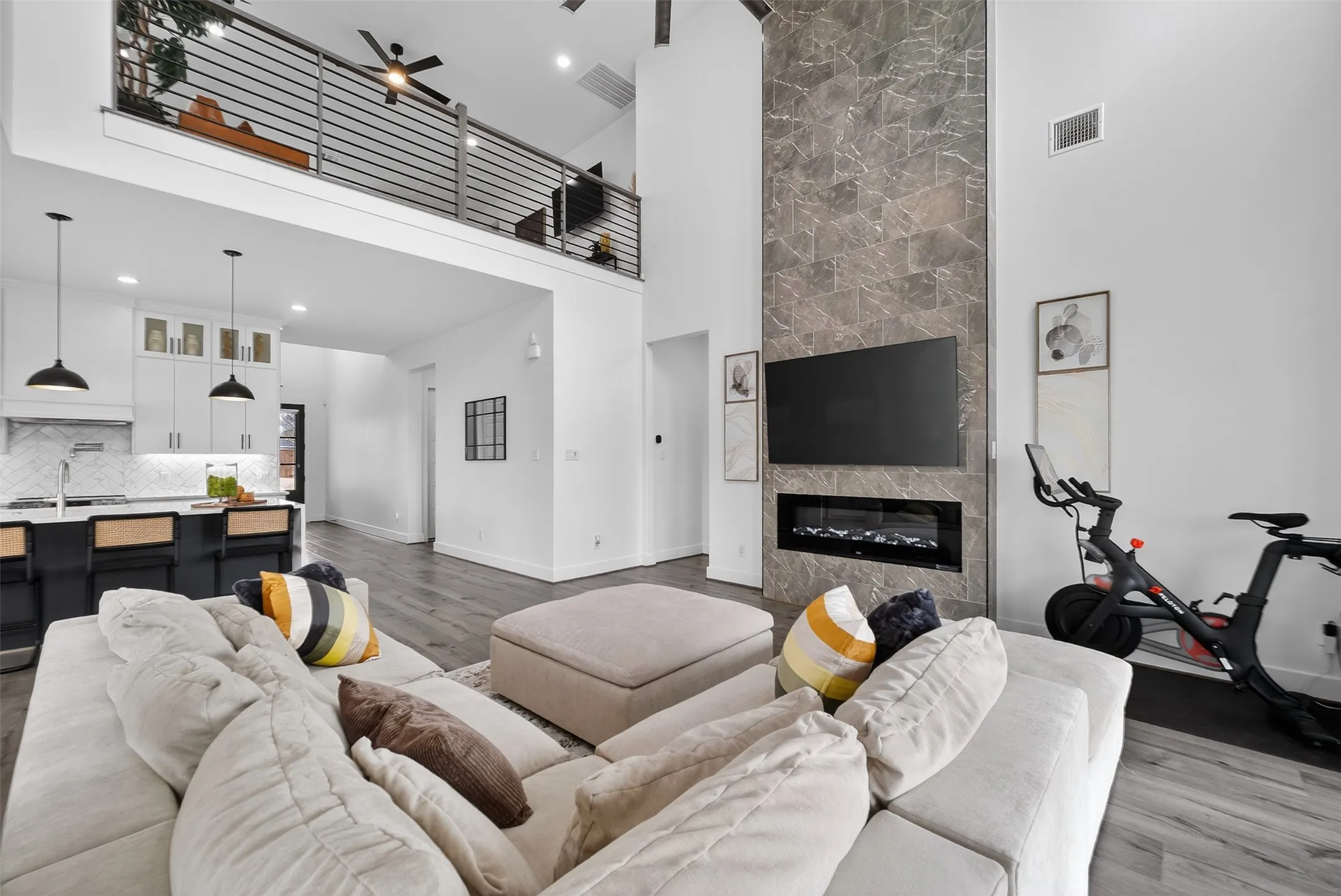 Single Family Residence For Sale in Dallas County , 1322 Genoa Circle, Garland, Texas 75040, 4 Bedroom, 3 Bathroom, 2 Garage spaces, 2,695 Sqft, built in 2022, mls#21319379, Real Estate Agent in Garland, Homes For Sale in Dallas county, Homes For Sale in Garland, Realtor in Garland Texas, Real Estate Brokerage Independent Realty Texas, Luminita Cordes Realtor