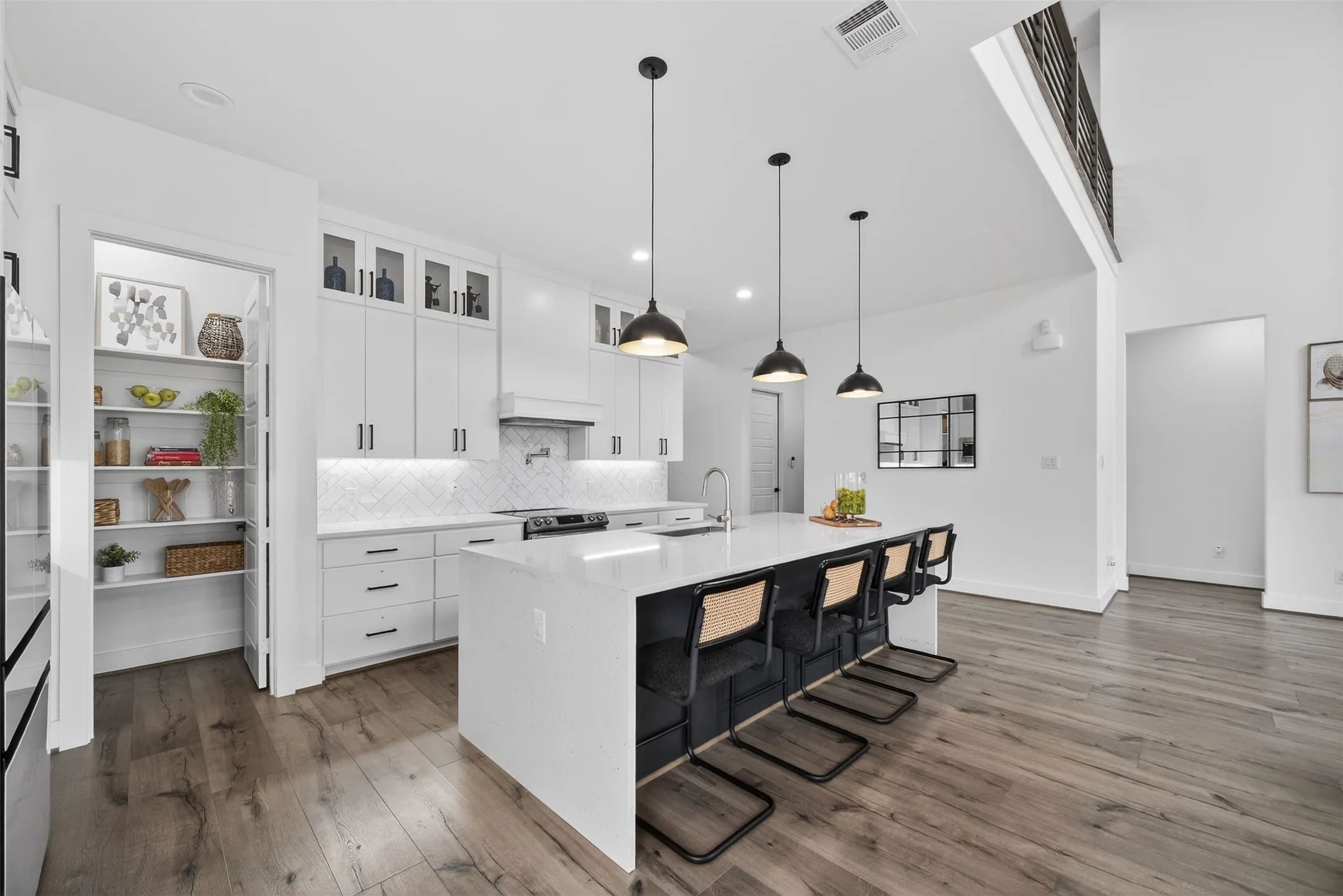 Single Family Residence For Sale in Dallas County , 1322 Genoa Circle, Garland, Texas 75040, 4 Bedroom, 3 Bathroom, 2 Garage spaces, 2,695 Sqft, built in 2022, mls#21319379, Real Estate Agent in Garland, Homes For Sale in Dallas county, Homes For Sale in Garland, Realtor in Garland Texas, Real Estate Brokerage Independent Realty Texas, Luminita Cordes Realtor