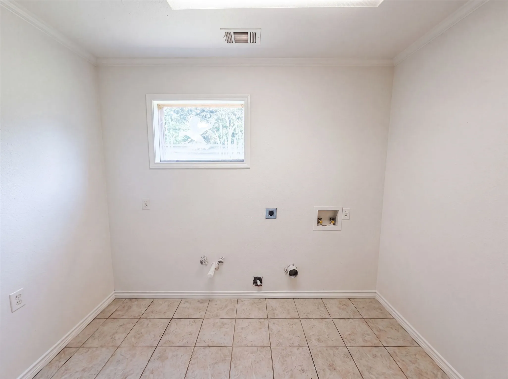 Single Family Residence For Sale in Wood County , 205 Private Road 6980, Alba, Texas 75410, 2 Bedroom, 2 Bathroom, Garage spaces, 1,736 Sqft, built in 2005, mls#21333823, Real Estate Agent in Alba, Homes For Sale in Wood county, Homes For Sale in Alba, Realtor in Alba Texas, Real Estate Brokerage Independent Realty Texas, Luminita Cordes Realtor