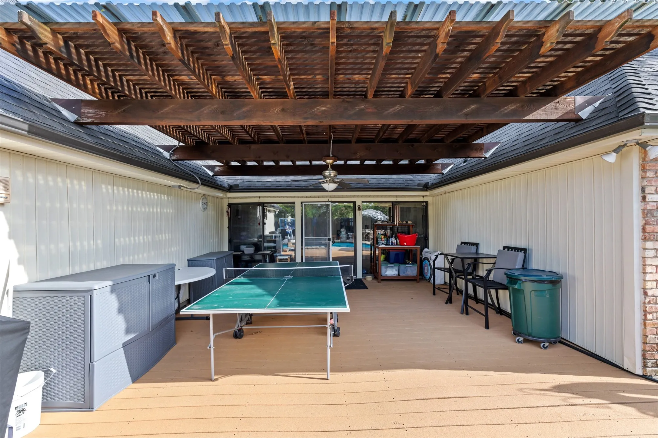 Single Family Residence For Sale in Tarrant County , 809 Shady Creek Drive, Kennedale, Texas 76060, 4 Bedroom, 3 Bathroom, 3 Garage spaces, 3,140 Sqft, built in 1985, mls#21336612, Real Estate Agent in Kennedale, Homes For Sale in Tarrant county, Homes For Sale in Kennedale, Realtor in Kennedale Texas, Real Estate Brokerage Independent Realty Texas, Luminita Cordes Realtor