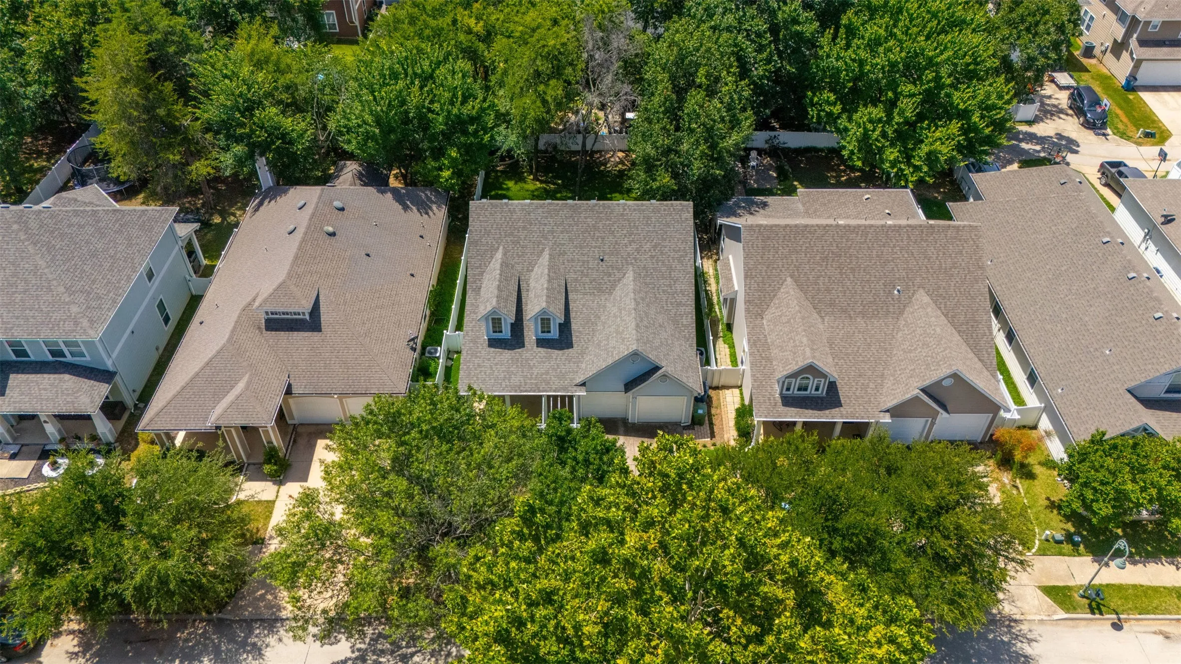 Single Family Residence For Sale in Denton County , 9924 Lexington Drive, Providence Village, Texas 76227, 3 Bedroom, 2 Bathroom, 2 Garage spaces, 1,451 Sqft, built in 2005, mls#21338147, Real Estate Agent in Providence Village, Homes For Sale in Denton county, Homes For Sale in Providence Village, Realtor in Providence Village Texas, Real Estate Brokerage Independent Realty Texas, Luminita Cordes Realtor