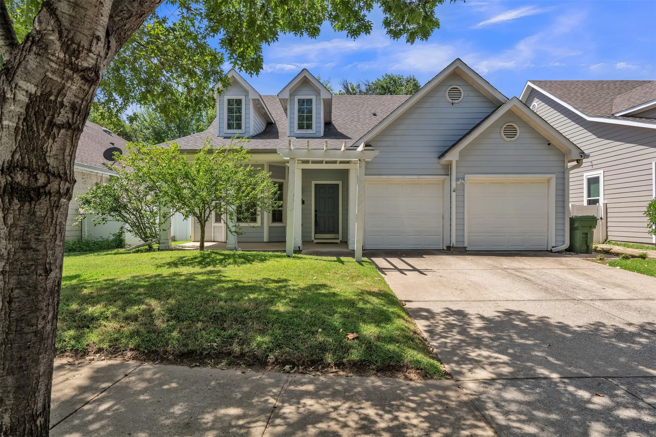 Single Family Residence For Sale in Denton County , 9924 Lexington Drive, Providence Village, Texas 76227, 3 Bedroom, 2 Bathroom, 2 Garage spaces, 1,451 Sqft, built in 2005, mls#21338147, Real Estate Agent in Providence Village, Homes For Sale in Denton county, Homes For Sale in Providence Village, Realtor in Providence Village Texas, Real Estate Brokerage Independent Realty Texas, Luminita Cordes Realtor