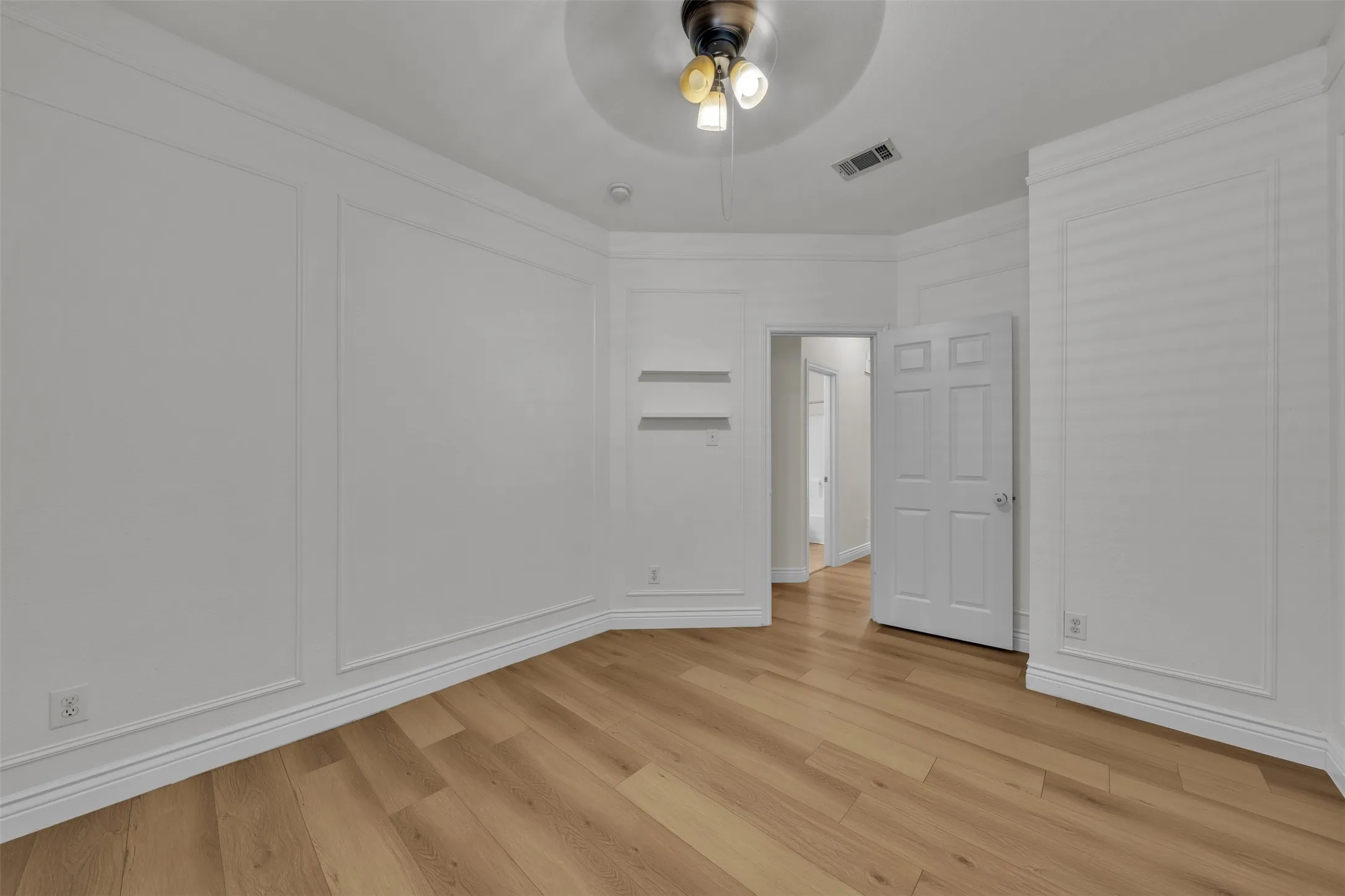 Single Family Residence For Sale in Denton County , 9924 Lexington Drive, Providence Village, Texas 76227, 3 Bedroom, 2 Bathroom, 2 Garage spaces, 1,451 Sqft, built in 2005, mls#21338147, Real Estate Agent in Providence Village, Homes For Sale in Denton county, Homes For Sale in Providence Village, Realtor in Providence Village Texas, Real Estate Brokerage Independent Realty Texas, Luminita Cordes Realtor