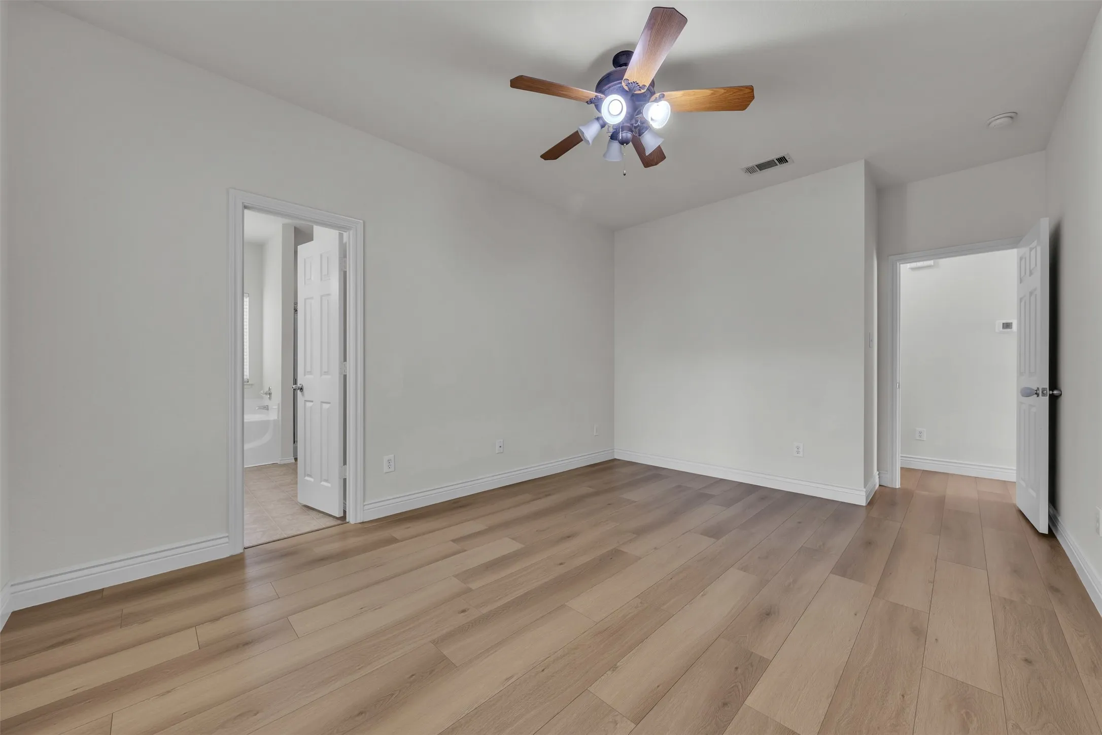 Single Family Residence For Sale in Denton County , 9924 Lexington Drive, Providence Village, Texas 76227, 3 Bedroom, 2 Bathroom, 2 Garage spaces, 1,451 Sqft, built in 2005, mls#21338147, Real Estate Agent in Providence Village, Homes For Sale in Denton county, Homes For Sale in Providence Village, Realtor in Providence Village Texas, Real Estate Brokerage Independent Realty Texas, Luminita Cordes Realtor