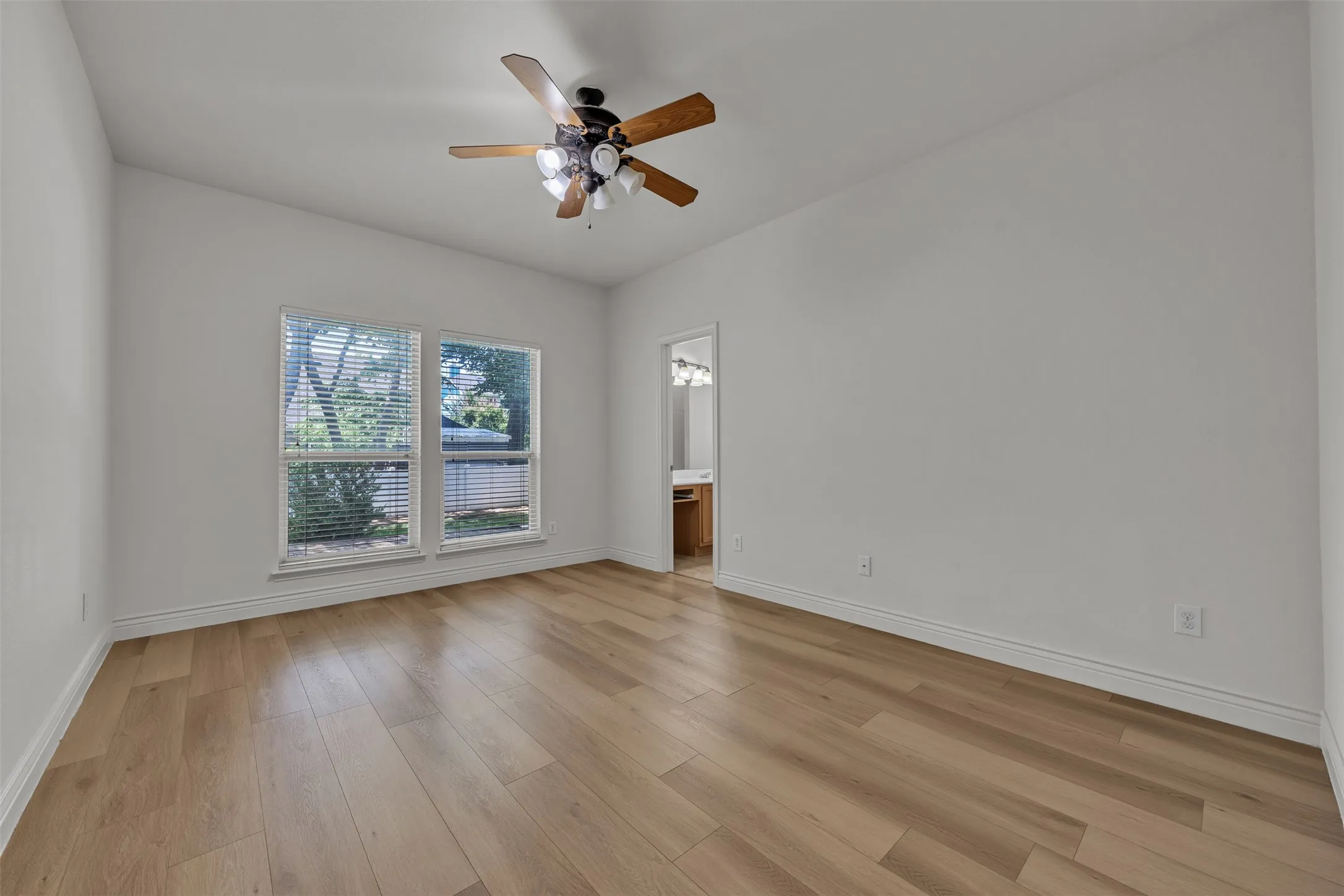 Single Family Residence For Sale in Denton County , 9924 Lexington Drive, Providence Village, Texas 76227, 3 Bedroom, 2 Bathroom, 2 Garage spaces, 1,451 Sqft, built in 2005, mls#21338147, Real Estate Agent in Providence Village, Homes For Sale in Denton county, Homes For Sale in Providence Village, Realtor in Providence Village Texas, Real Estate Brokerage Independent Realty Texas, Luminita Cordes Realtor