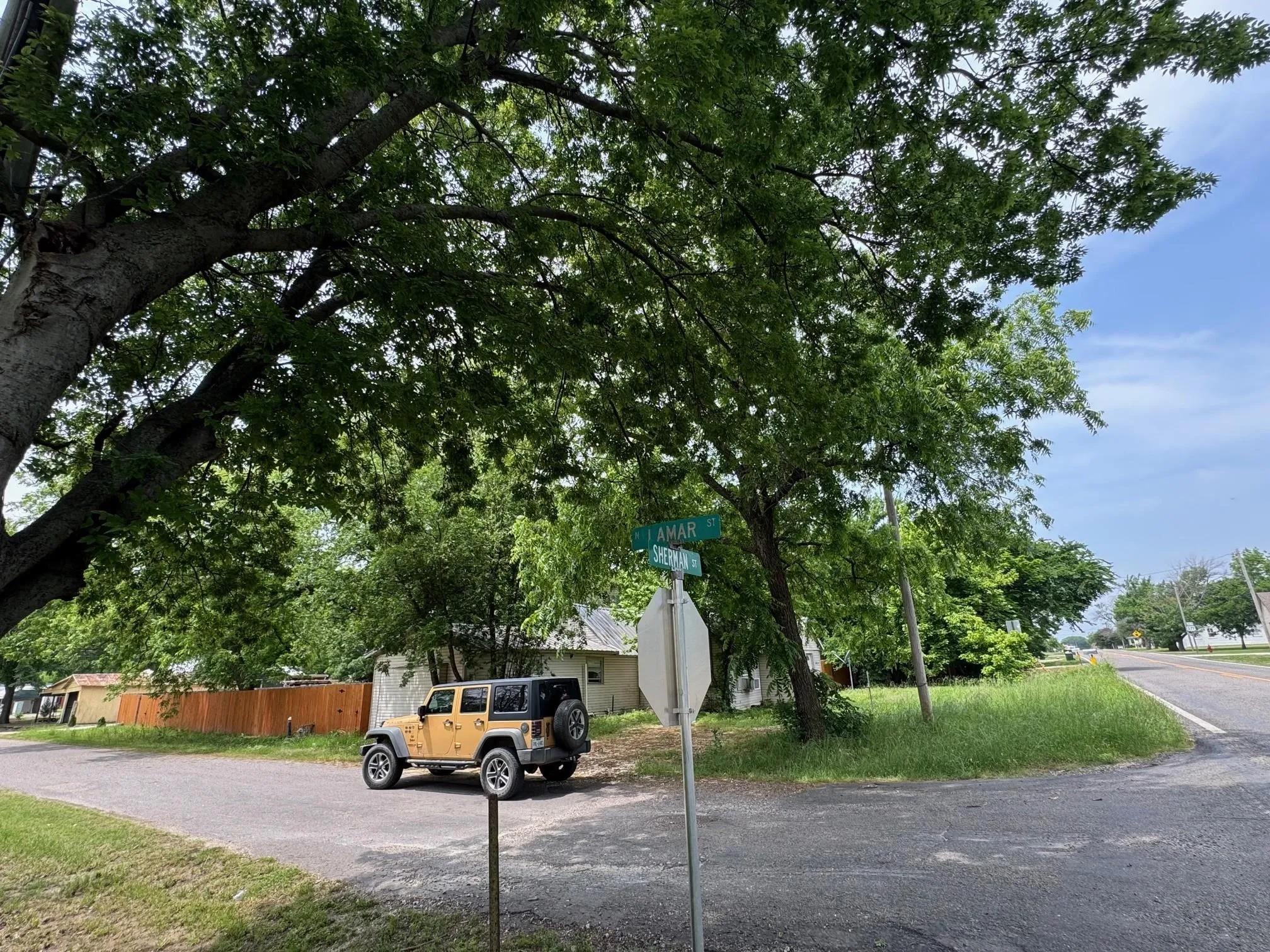 Single Family Residence For Sale in Grayson County , 504 Sherman Street, Tioga, Texas 76271, 2 Bedrooms, 1 Bathroom, Garage spaces, 1,154 Sqft, built in 1900, Price $125,000, mls#21337775, Real Estate Agent in Tioga, Homes For Sale in Grayson county, Homes For Sale in Tioga, Realtor in Tioga Texas, Real Estate Brokerage Independent Realty Texas, Luminita Cordes Realtor