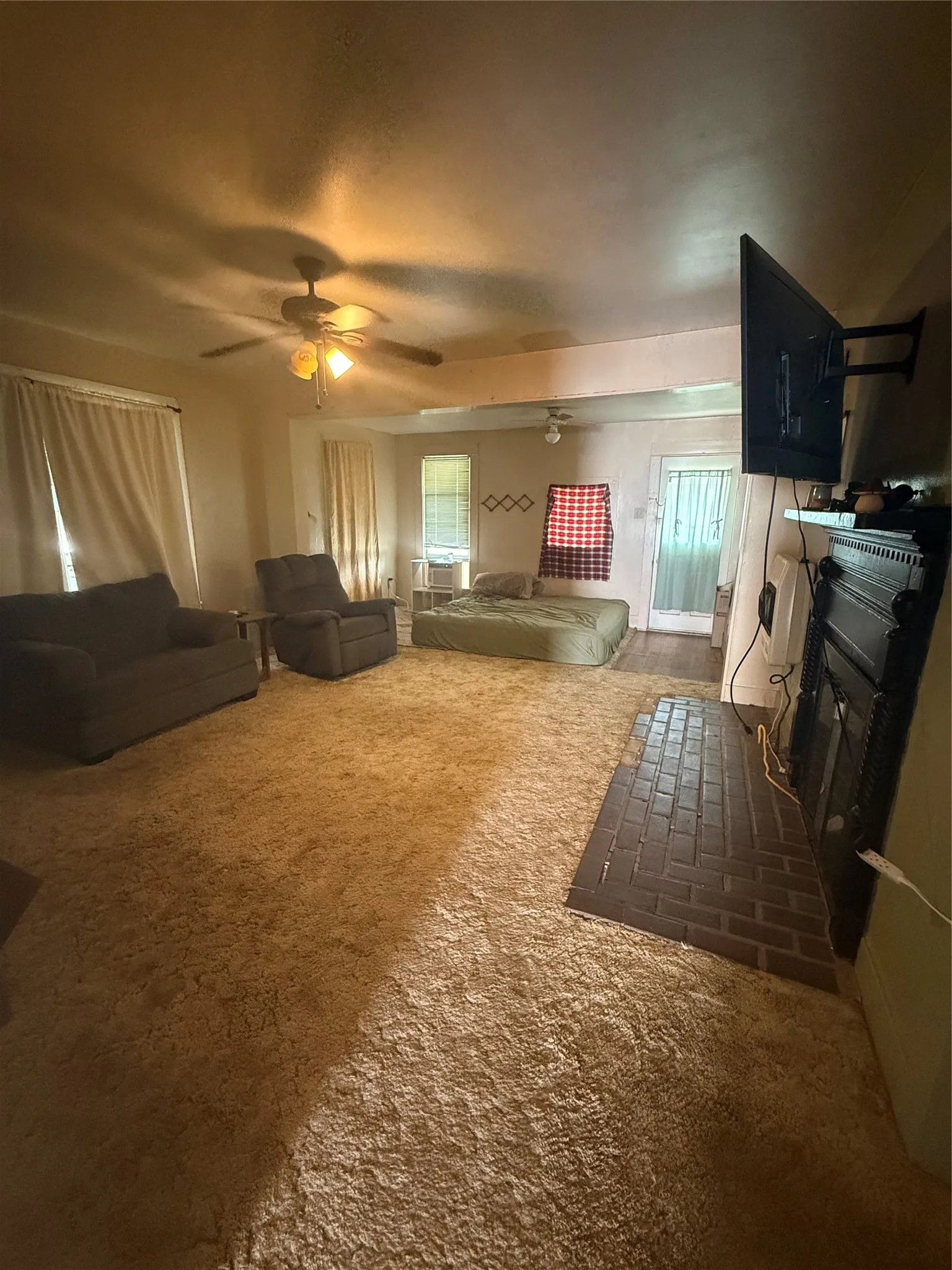 Single Family Residence For Sale in Brown County , 803 Third Street, Bangs, Texas 76823, 2 Bedroom, 2 Bathroom, Garage spaces, 1,320 Sqft, built in 1990, mls#21338181, Real Estate Agent in Bangs, Homes For Sale in Brown county, Homes For Sale in Bangs, Realtor in Bangs Texas, Real Estate Brokerage Independent Realty Texas, Luminita Cordes Realtor