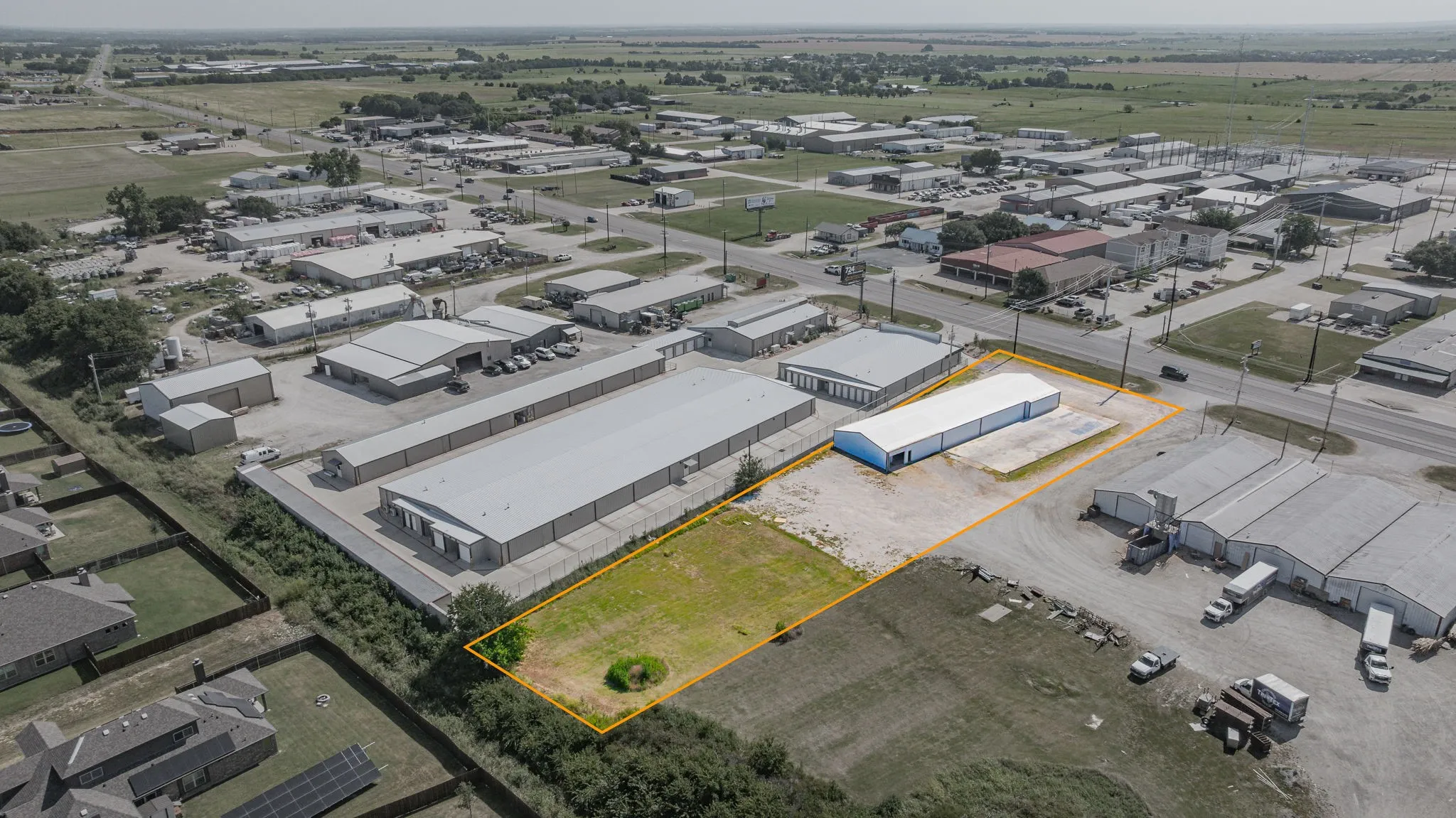 Warehouse For Sale in Denton County , 930 N Highway 377, Pilot Point, Texas 76258, 0, 0, Garage spaces, 5,846 Sqft, built in 1983, Price $2,400,000, mls#21325205, Real Estate Agent in Pilot Point, Homes For Sale in Denton county, Homes For Sale in Pilot Point, Realtor in Pilot Point Texas, Real Estate Brokerage Independent Realty Texas, Luminita Cordes Realtor