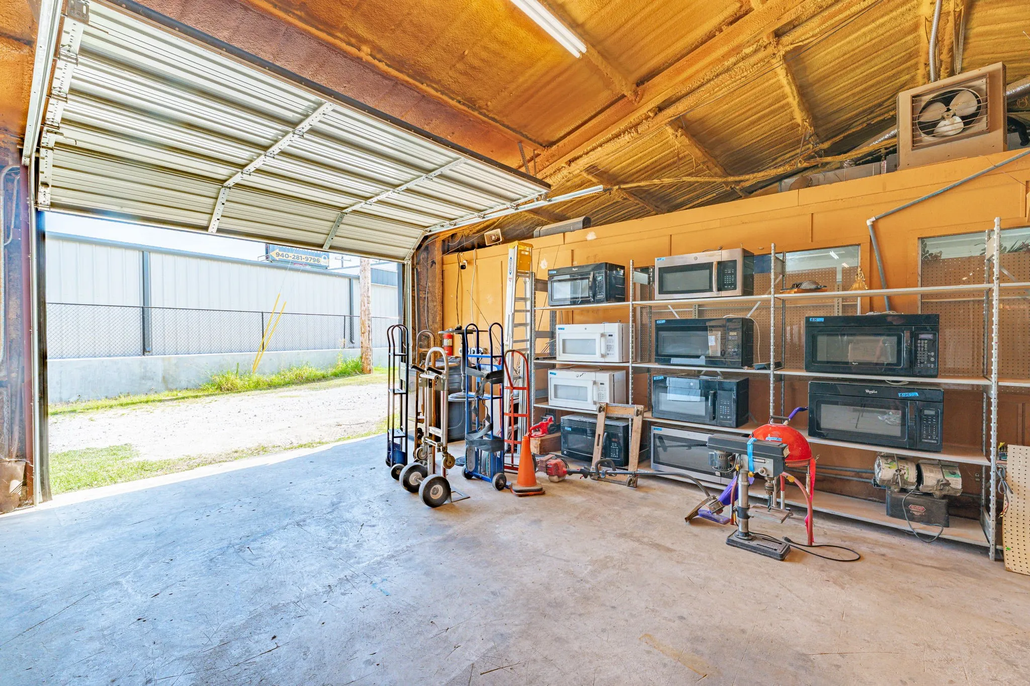 Warehouse For Sale in Denton County , 930 N Highway 377, Pilot Point, Texas 76258, 0, 0, Garage spaces, 5,846 Sqft, built in 1983, Price $2,400,000, mls#21325205, Real Estate Agent in Pilot Point, Homes For Sale in Denton county, Homes For Sale in Pilot Point, Realtor in Pilot Point Texas, Real Estate Brokerage Independent Realty Texas, Luminita Cordes Realtor