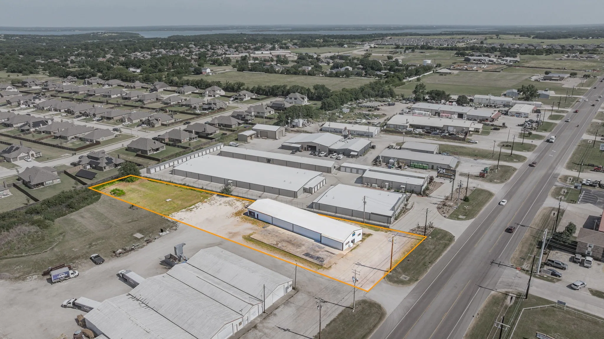 Warehouse For Sale in Denton County , 930 N Highway 377, Pilot Point, Texas 76258, 0, 0, Garage spaces, 5,846 Sqft, built in 1983, Price $2,400,000, mls#21325205, Real Estate Agent in Pilot Point, Homes For Sale in Denton county, Homes For Sale in Pilot Point, Realtor in Pilot Point Texas, Real Estate Brokerage Independent Realty Texas, Luminita Cordes Realtor