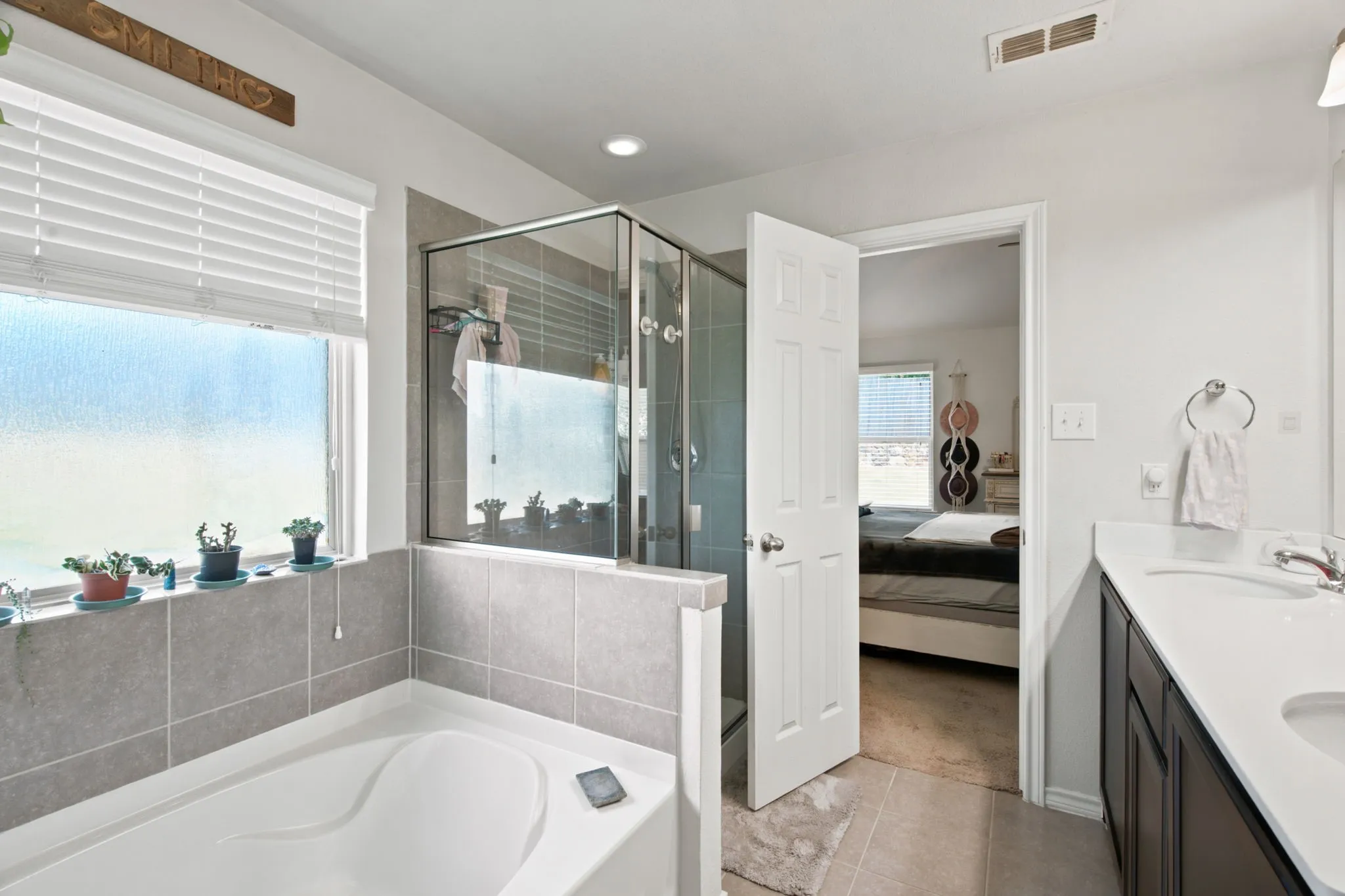 Single Family Residence For Sale in Denton County , 3901 Kensington Drive, Sanger, Texas 76266, 4 Bedroom, 2 Bathroom, 2 Garage spaces, 1,943 Sqft, built in 2017, mls#21337633, Real Estate Agent in Sanger, Homes For Sale in Denton county, Homes For Sale in Sanger, Realtor in Sanger Texas, Real Estate Brokerage Independent Realty Texas, Luminita Cordes Realtor