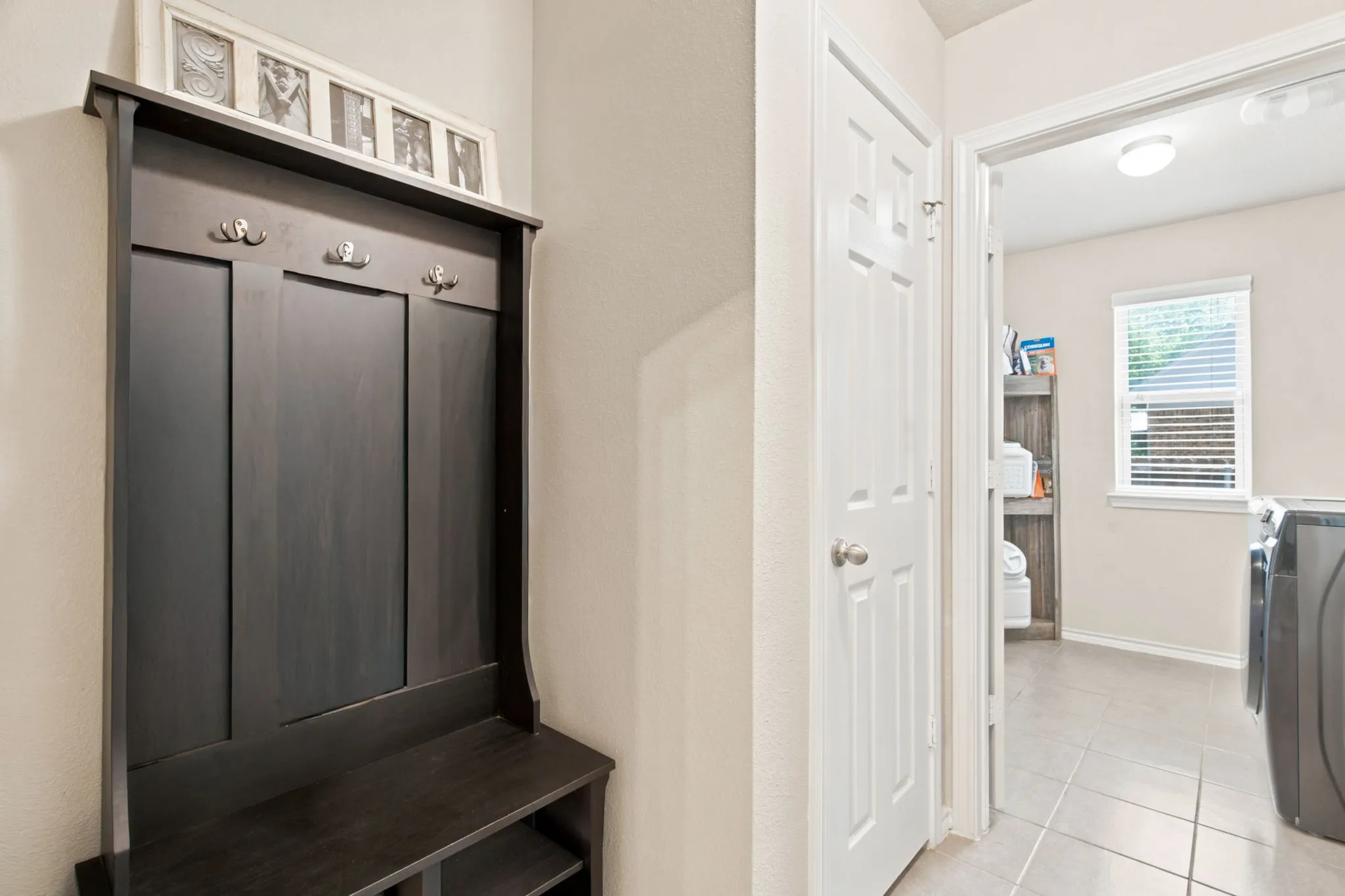 Single Family Residence For Sale in Denton County , 3901 Kensington Drive, Sanger, Texas 76266, 4 Bedroom, 2 Bathroom, 2 Garage spaces, 1,943 Sqft, built in 2017, mls#21337633, Real Estate Agent in Sanger, Homes For Sale in Denton county, Homes For Sale in Sanger, Realtor in Sanger Texas, Real Estate Brokerage Independent Realty Texas, Luminita Cordes Realtor