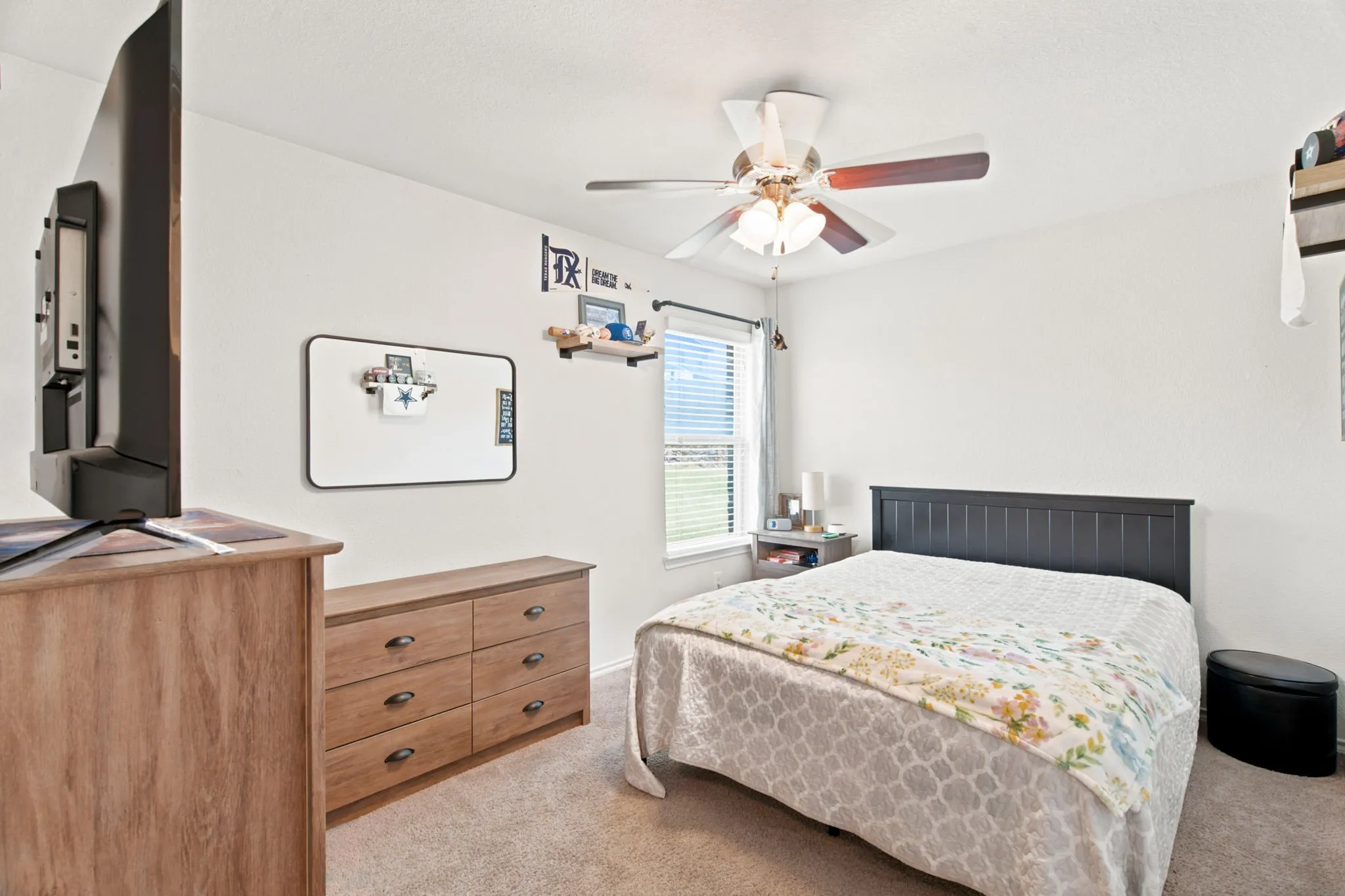 Single Family Residence For Sale in Denton County , 3901 Kensington Drive, Sanger, Texas 76266, 4 Bedroom, 2 Bathroom, 2 Garage spaces, 1,943 Sqft, built in 2017, mls#21337633, Real Estate Agent in Sanger, Homes For Sale in Denton county, Homes For Sale in Sanger, Realtor in Sanger Texas, Real Estate Brokerage Independent Realty Texas, Luminita Cordes Realtor