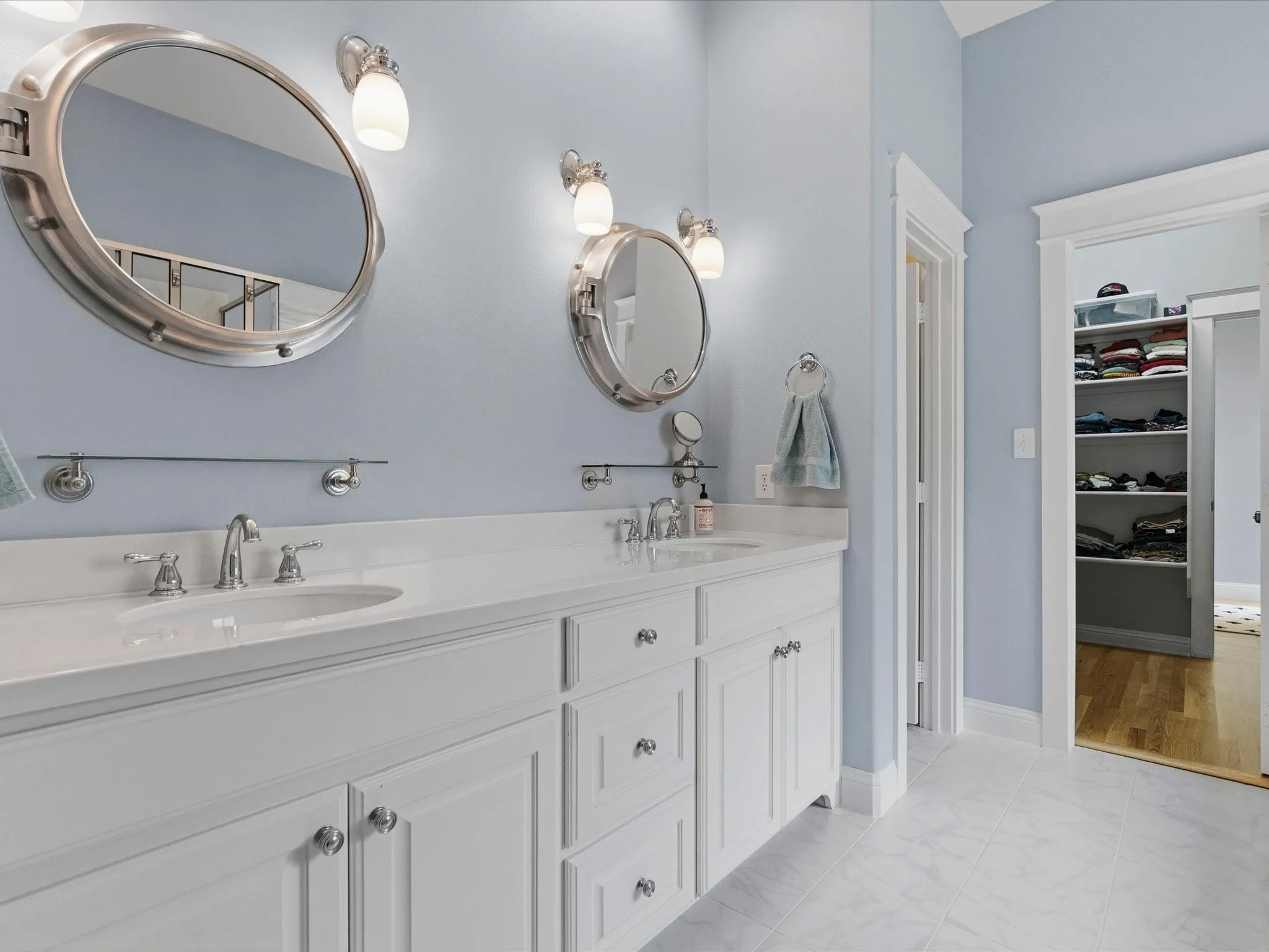 Single Family Residence For Sale in Collin County , 7204 Cheltenham Avenue, Mc Kinney, Texas 75071, 4 Bedroom, 4 Bathroom, 2 Garage spaces, 3,387 Sqft, built in 2011, mls#21337779, Real Estate Agent in Mc Kinney, Homes For Sale in Collin county, Homes For Sale in Mc Kinney, Realtor in Mc Kinney Texas, Real Estate Brokerage Independent Realty Texas, Luminita Cordes Realtor