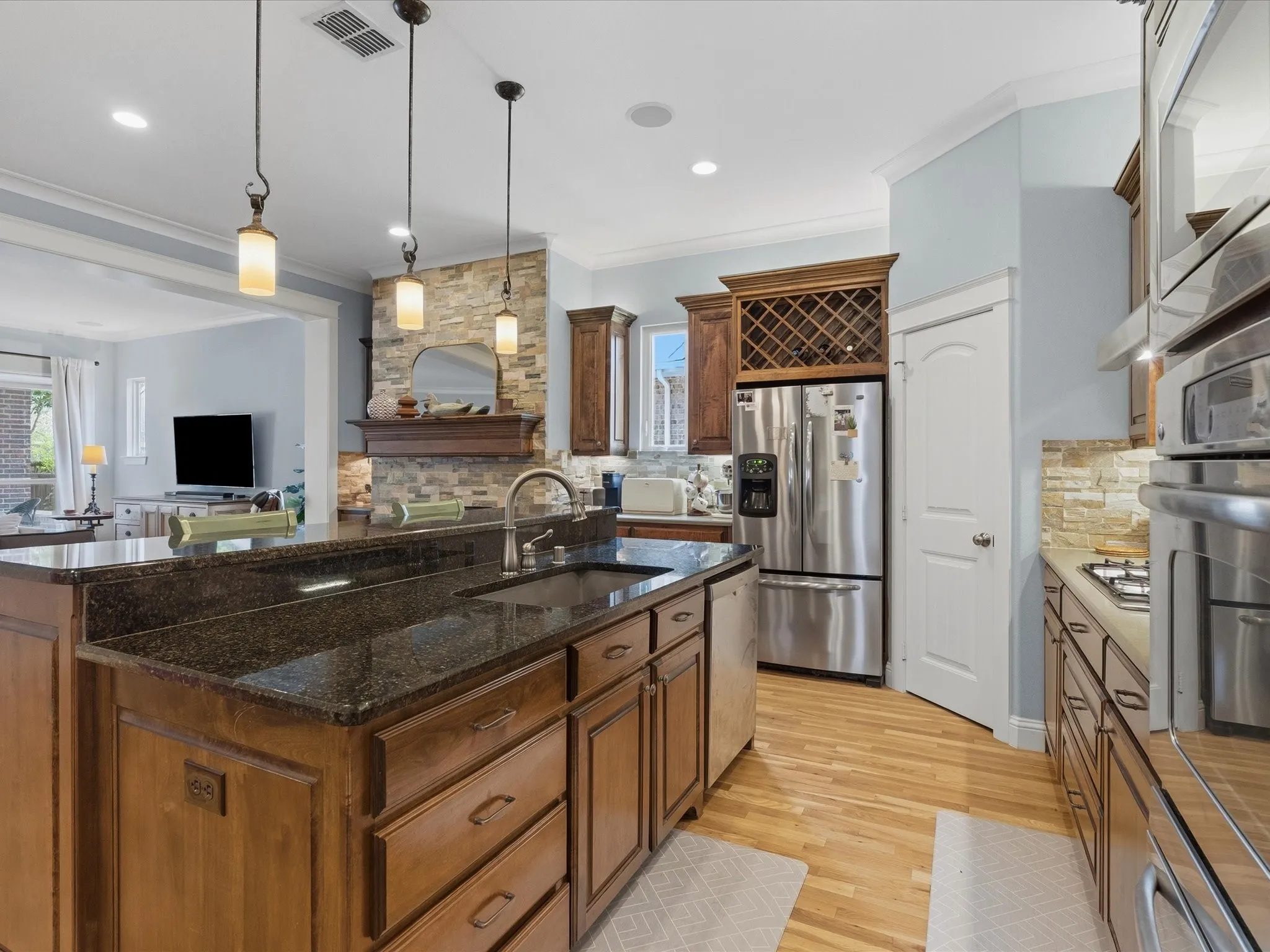 Single Family Residence For Sale in Collin County , 7204 Cheltenham Avenue, Mc Kinney, Texas 75071, 4 Bedroom, 4 Bathroom, 2 Garage spaces, 3,387 Sqft, built in 2011, mls#21337779, Real Estate Agent in Mc Kinney, Homes For Sale in Collin county, Homes For Sale in Mc Kinney, Realtor in Mc Kinney Texas, Real Estate Brokerage Independent Realty Texas, Luminita Cordes Realtor