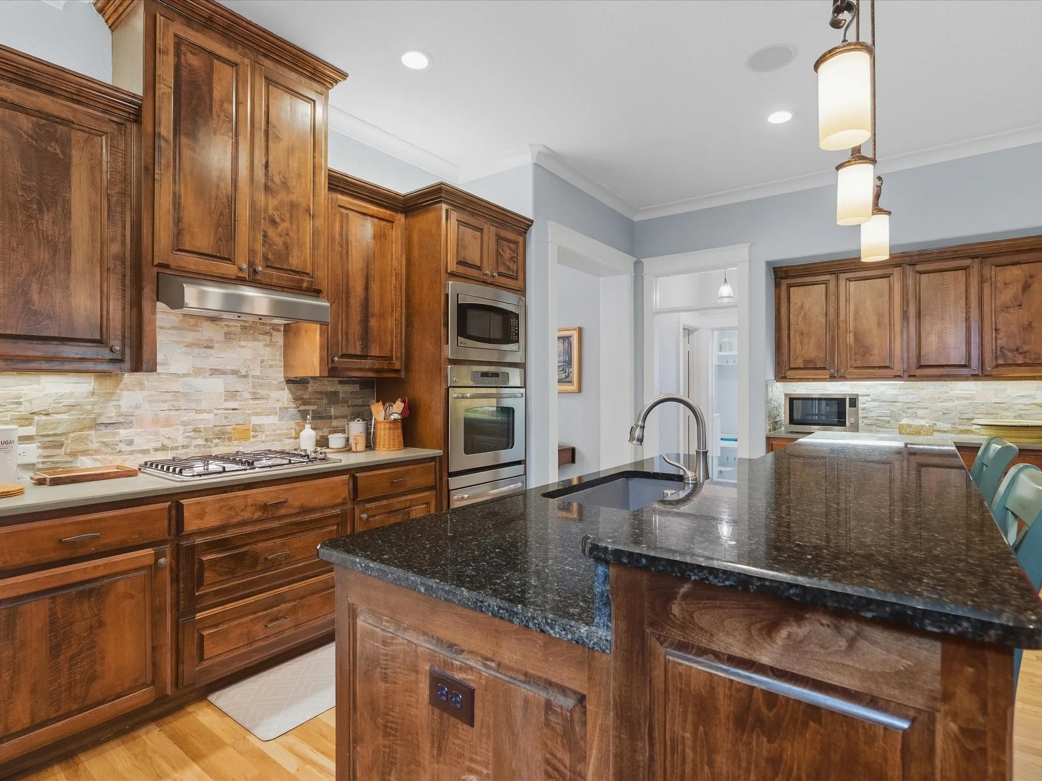 Single Family Residence For Sale in Collin County , 7204 Cheltenham Avenue, Mc Kinney, Texas 75071, 4 Bedroom, 4 Bathroom, 2 Garage spaces, 3,387 Sqft, built in 2011, mls#21337779, Real Estate Agent in Mc Kinney, Homes For Sale in Collin county, Homes For Sale in Mc Kinney, Realtor in Mc Kinney Texas, Real Estate Brokerage Independent Realty Texas, Luminita Cordes Realtor