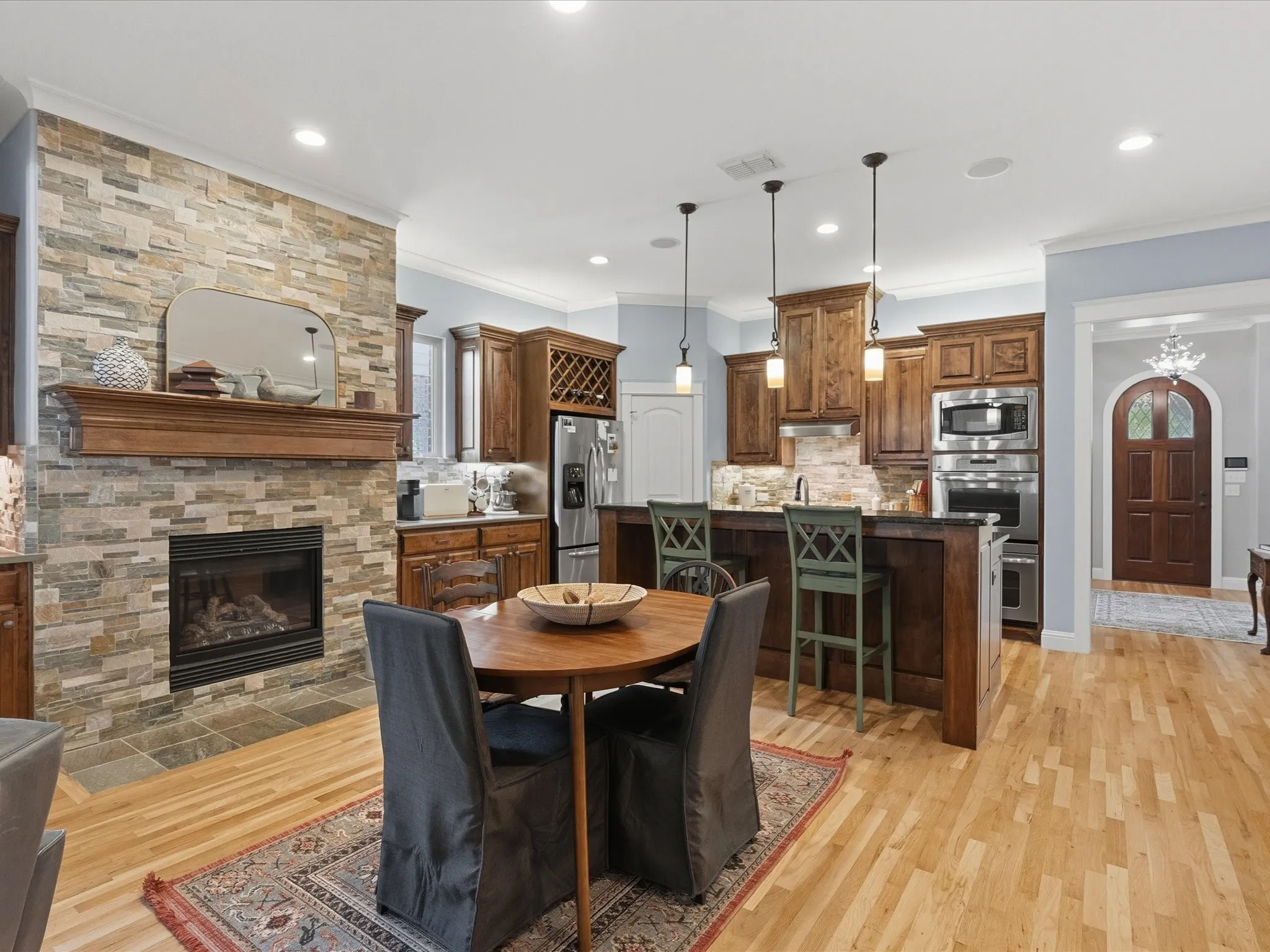Single Family Residence For Sale in Collin County , 7204 Cheltenham Avenue, Mc Kinney, Texas 75071, 4 Bedroom, 4 Bathroom, 2 Garage spaces, 3,387 Sqft, built in 2011, mls#21337779, Real Estate Agent in Mc Kinney, Homes For Sale in Collin county, Homes For Sale in Mc Kinney, Realtor in Mc Kinney Texas, Real Estate Brokerage Independent Realty Texas, Luminita Cordes Realtor