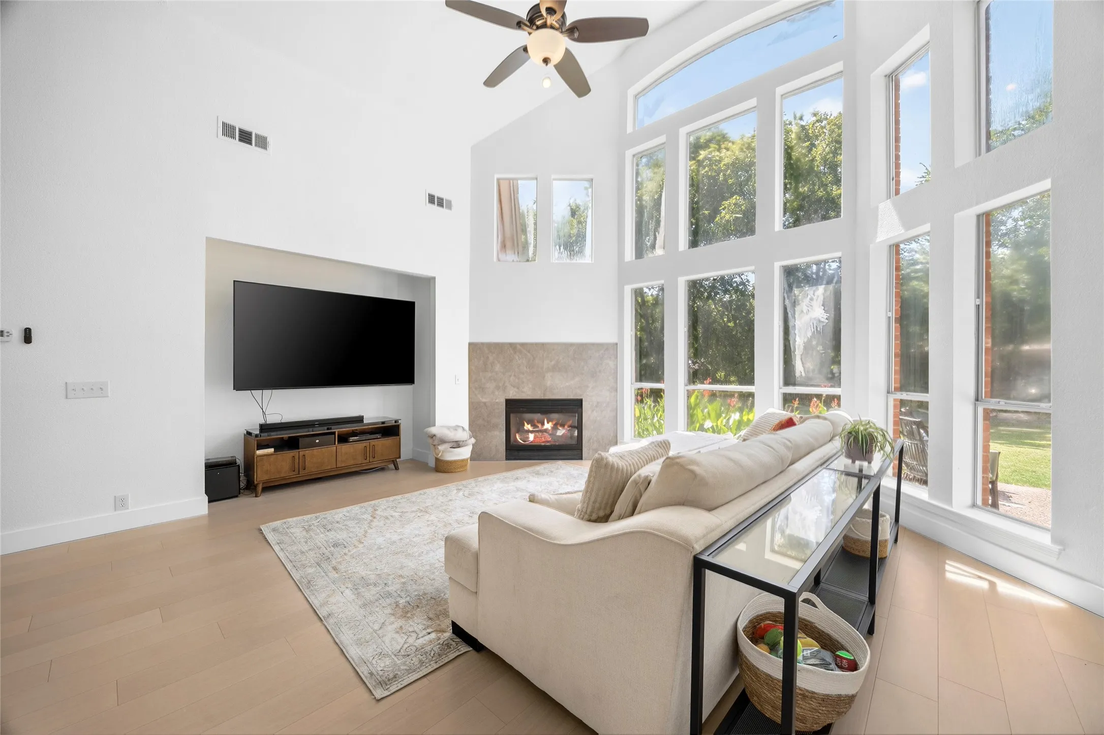 Wow factor here, towering ceilings