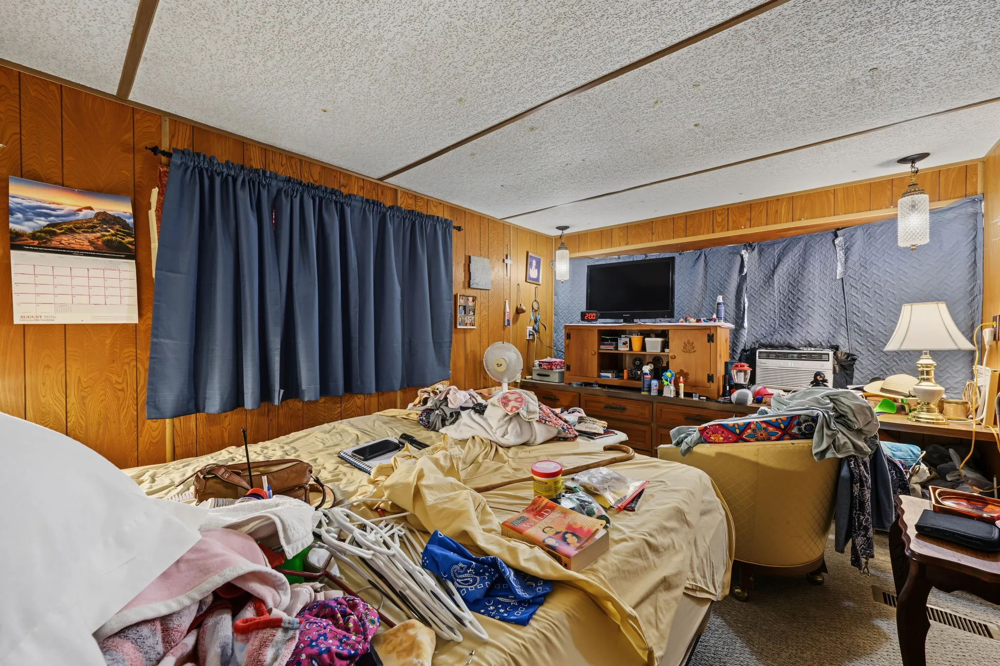 Mobile Home For Sale in Hood County , 4316 Cottonwood Court, Granbury, Texas 76049, 2 Bedroom, 1 Bathroom, Garage spaces, 868 Sqft, built in 1970, mls#21338199, Real Estate Agent in Granbury, Homes For Sale in Hood county, Homes For Sale in Granbury, Realtor in Granbury Texas, Real Estate Brokerage Independent Realty Texas, Luminita Cordes Realtor