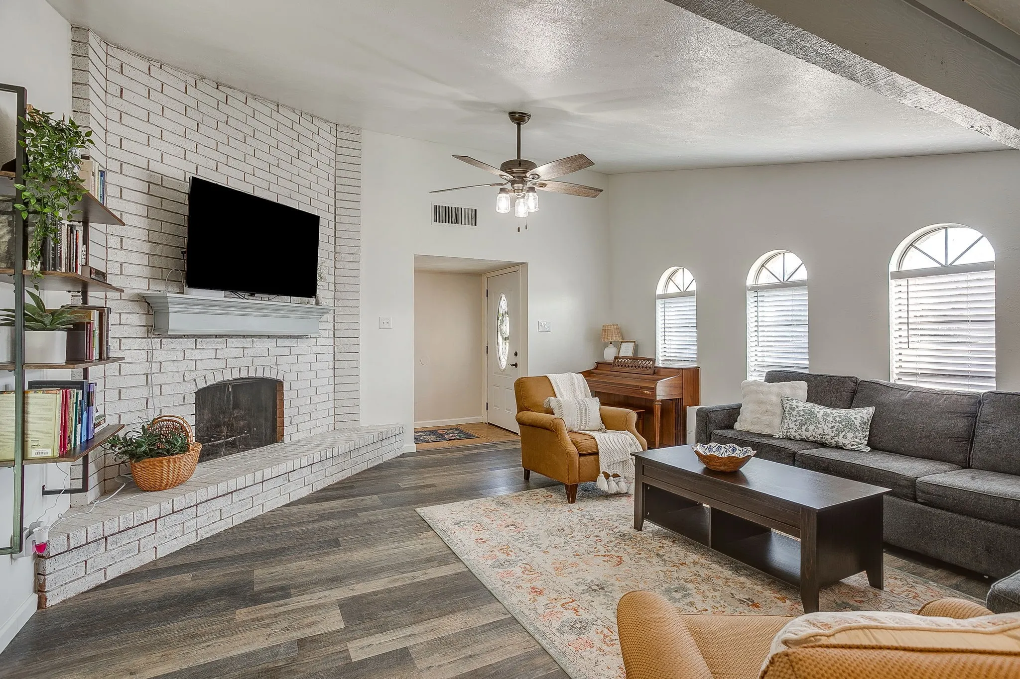 Living space inviting off the entry and kitchen.