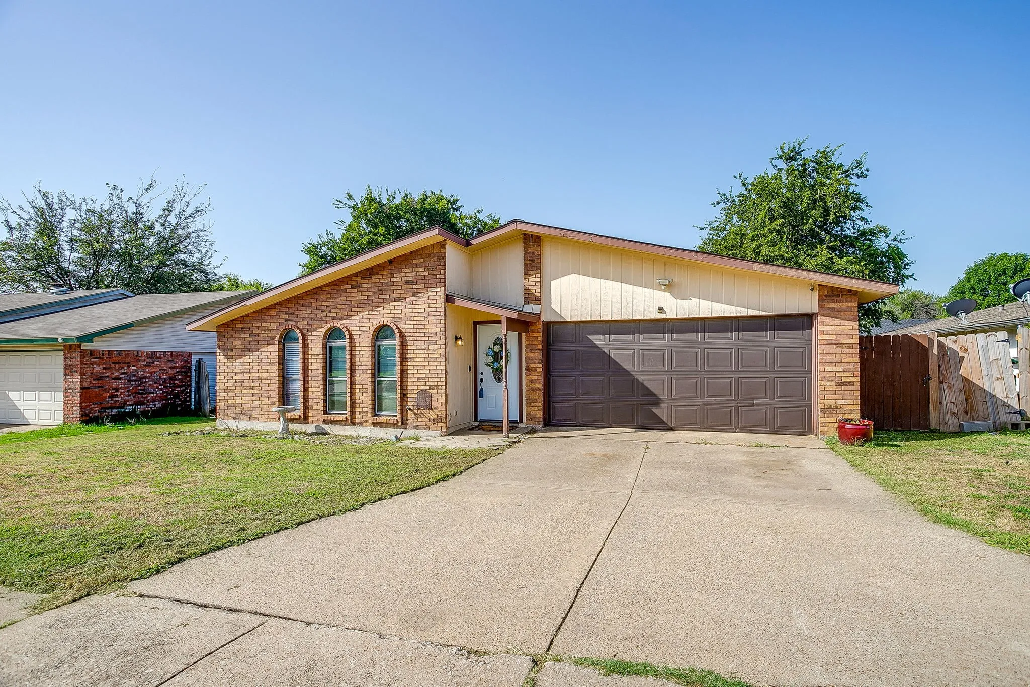 Lovely 3 bedroom 2 bath home with large garage and ample parking space.