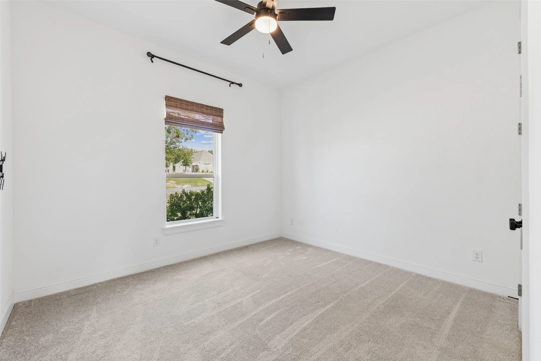 Single Family Residence For Sale in Wise County , 180 Lucky Ridge Lane, Boyd, Texas 76023, 4 Bedroom, 3 Bathroom, 2 Garage spaces, 2,649 Sqft, built in 2024, Price $500,000, mls#21336996, Real Estate Agent in Boyd, Homes For Sale in Wise county, Homes For Sale in Boyd, Realtor in Boyd Texas, Real Estate Brokerage Independent Realty Texas, Luminita Cordes Realtor