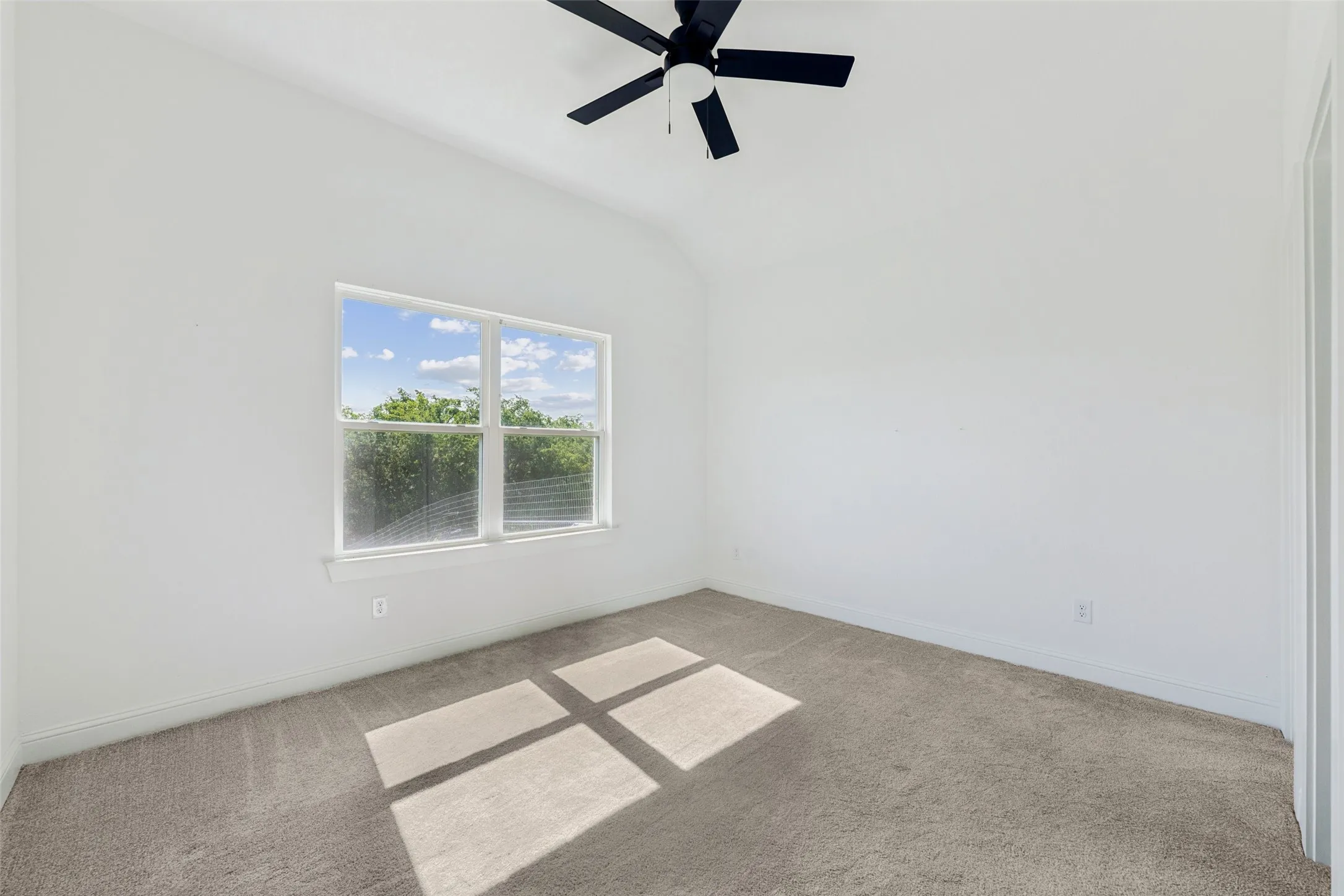 Single Family Residence For Sale in Wise County , 180 Lucky Ridge Lane, Boyd, Texas 76023, 4 Bedroom, 3 Bathroom, 2 Garage spaces, 2,649 Sqft, built in 2024, Price $500,000, mls#21336996, Real Estate Agent in Boyd, Homes For Sale in Wise county, Homes For Sale in Boyd, Realtor in Boyd Texas, Real Estate Brokerage Independent Realty Texas, Luminita Cordes Realtor