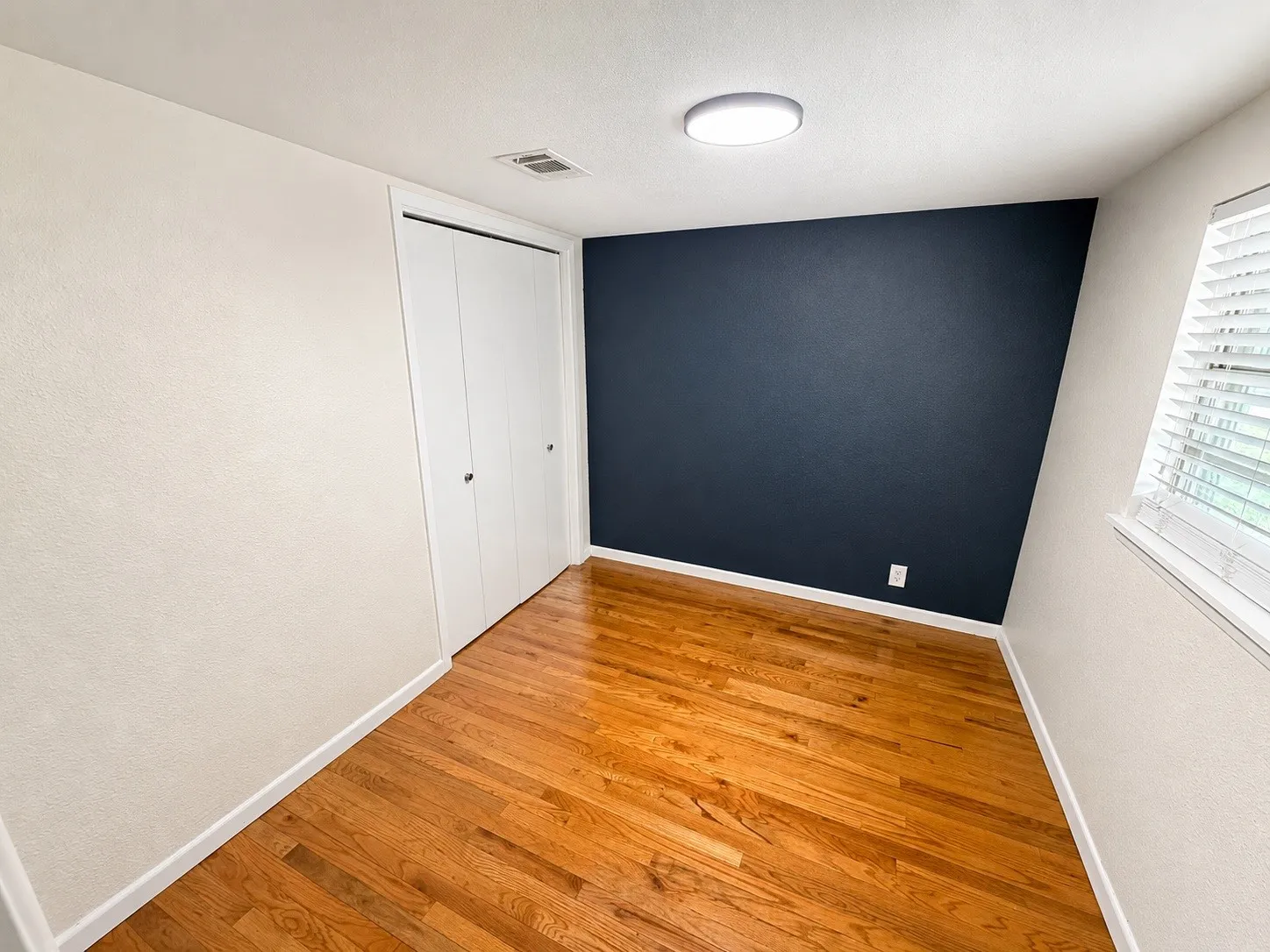 Single Family Residence For Sale in Grayson County , 2015 AVON Drive, Denison, Texas 75020, 4 Bedroom, 2 Bathroom, Garage spaces, 1,466 Sqft, built in 1957, mls#21338118, Real Estate Agent in Denison, Homes For Sale in Grayson county, Homes For Sale in Denison, Realtor in Denison Texas, Real Estate Brokerage Independent Realty Texas, Luminita Cordes Realtor