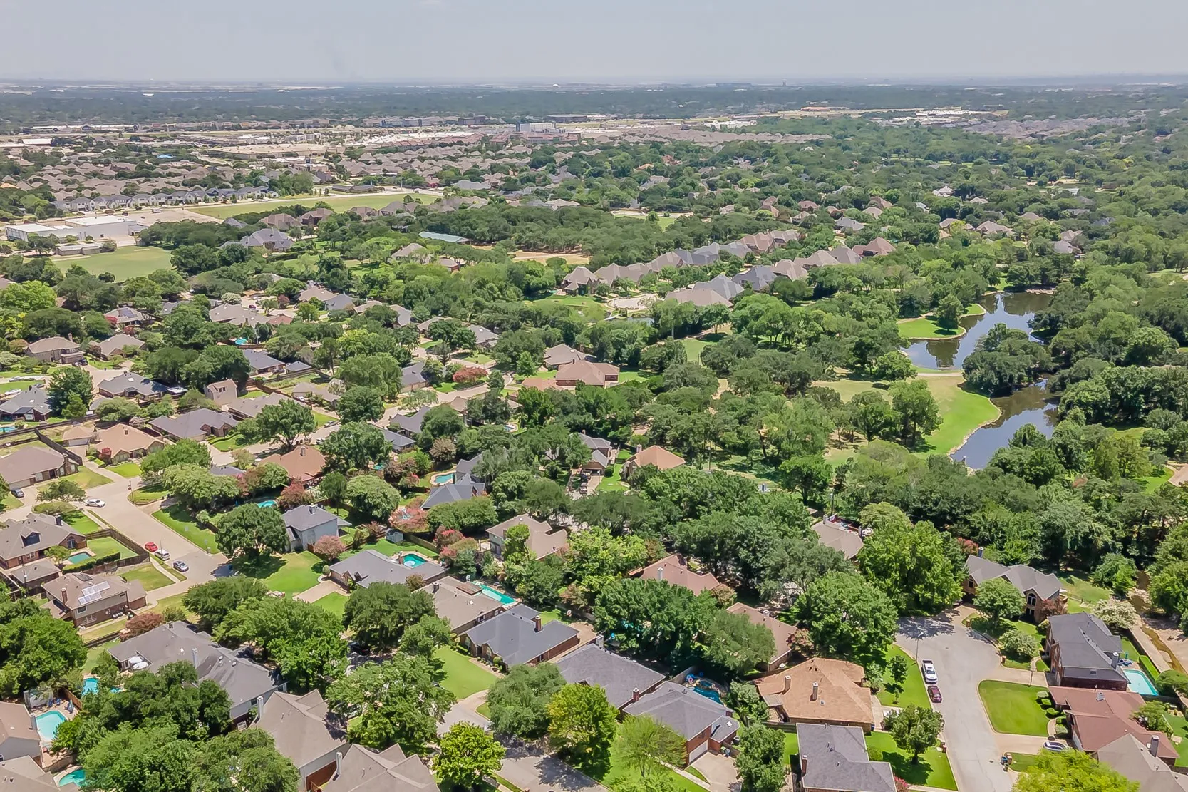 Single Family Residence For Sale in Tarrant County , 3317 Clearfield Drive, Grapevine, Texas 76051, 3 Bedroom, 2 Bathroom, 2 Garage spaces, 2,205 Sqft, built in 1988, mls#21336968, Real Estate Agent in Grapevine, Homes For Sale in Tarrant county, Homes For Sale in Grapevine, Realtor in Grapevine Texas, Real Estate Brokerage Independent Realty Texas, Luminita Cordes Realtor