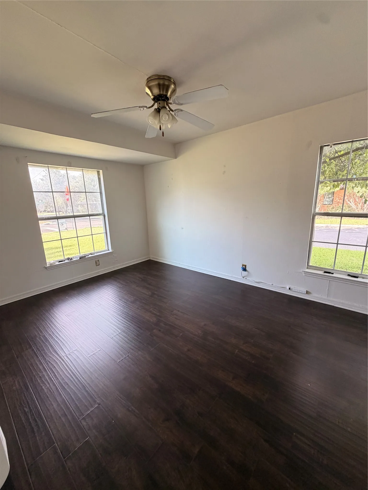 Single Family Residence For Rent in Denton County , 718 Crescent Street, Denton, Texas 76201, 3 Bedroom, 2 Bathroom, 1 Garage spaces, 1,350 Sqft, built in 1963, mls#21337087, Real Estate Agent in Denton, Homes For Rent in Denton county, Homes For Rent in Denton, Realtor in Denton Texas, Real Estate Brokerage Independent Realty Texas, Luminita Cordes Realtor