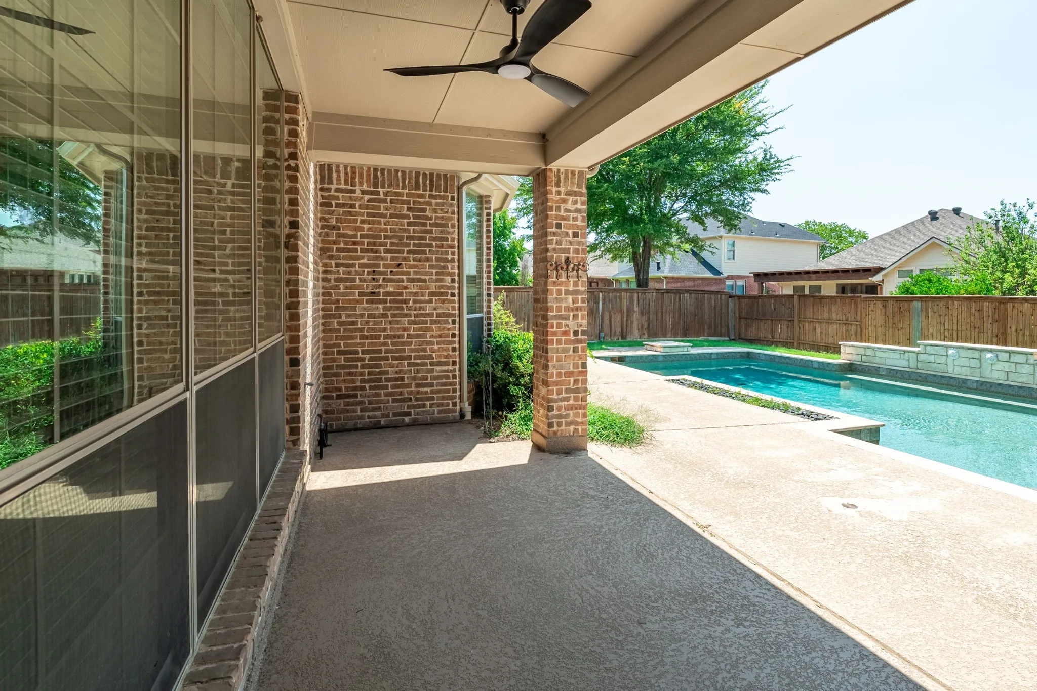 Covered patio with fan