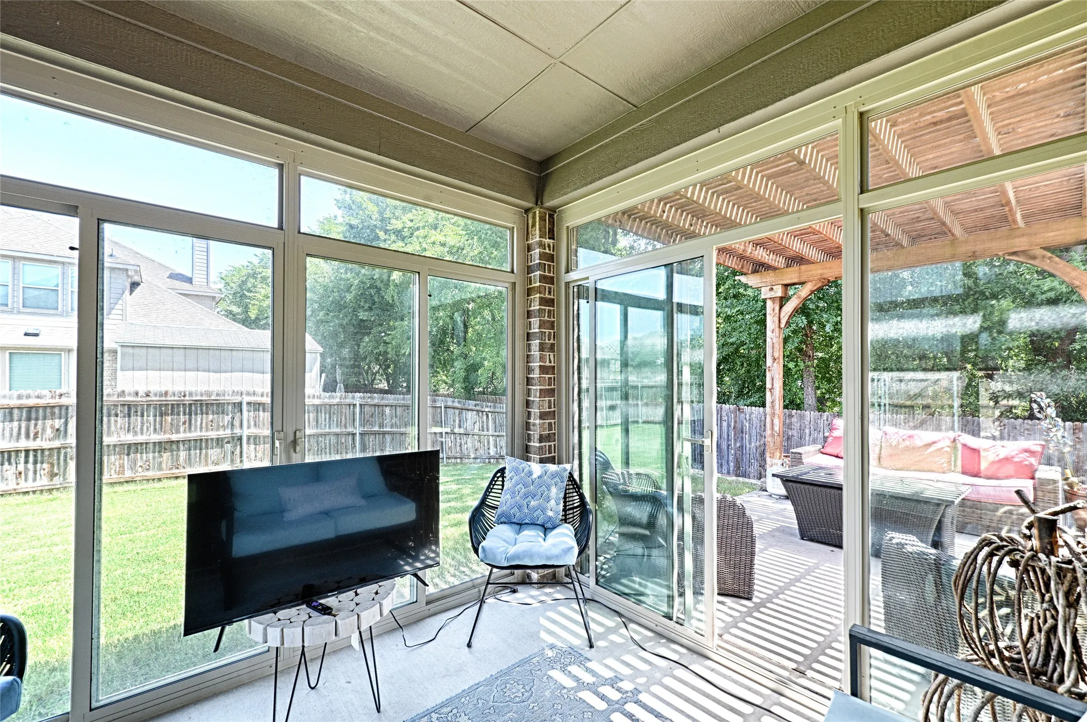 Single Family Residence For Sale in Ellis County , 6010 Park View Drive, Midlothian, Texas 76065, 5 Bedroom, 4 Bathroom, 2 Garage spaces, 3,429 Sqft, built in 2015, mls#21337819, Real Estate Agent in Midlothian, Homes For Sale in Ellis county, Homes For Sale in Midlothian, Realtor in Midlothian Texas, Real Estate Brokerage Independent Realty Texas, Luminita Cordes Realtor