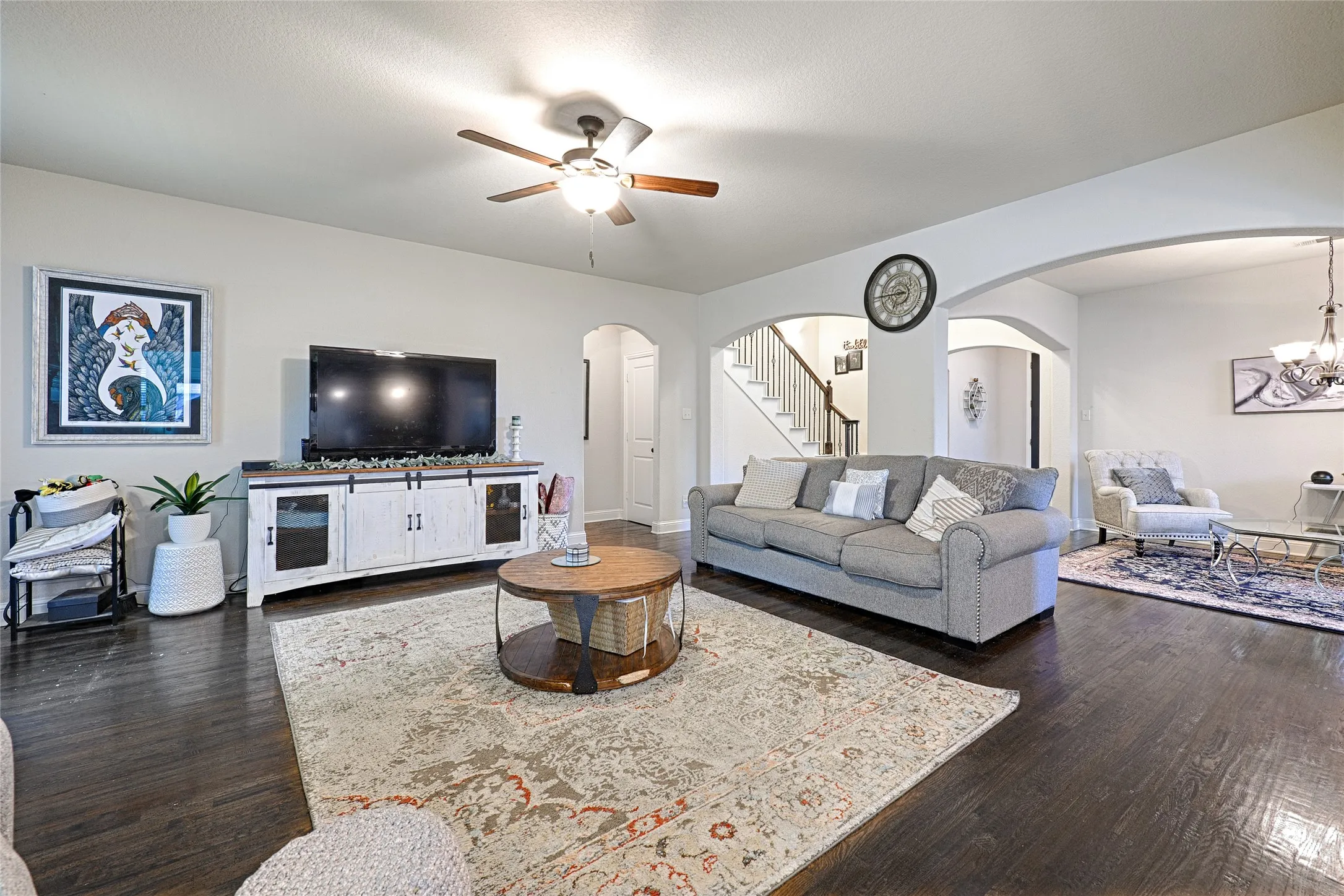 Single Family Residence For Sale in Ellis County , 6010 Park View Drive, Midlothian, Texas 76065, 5 Bedroom, 4 Bathroom, 2 Garage spaces, 3,429 Sqft, built in 2015, mls#21337819, Real Estate Agent in Midlothian, Homes For Sale in Ellis county, Homes For Sale in Midlothian, Realtor in Midlothian Texas, Real Estate Brokerage Independent Realty Texas, Luminita Cordes Realtor