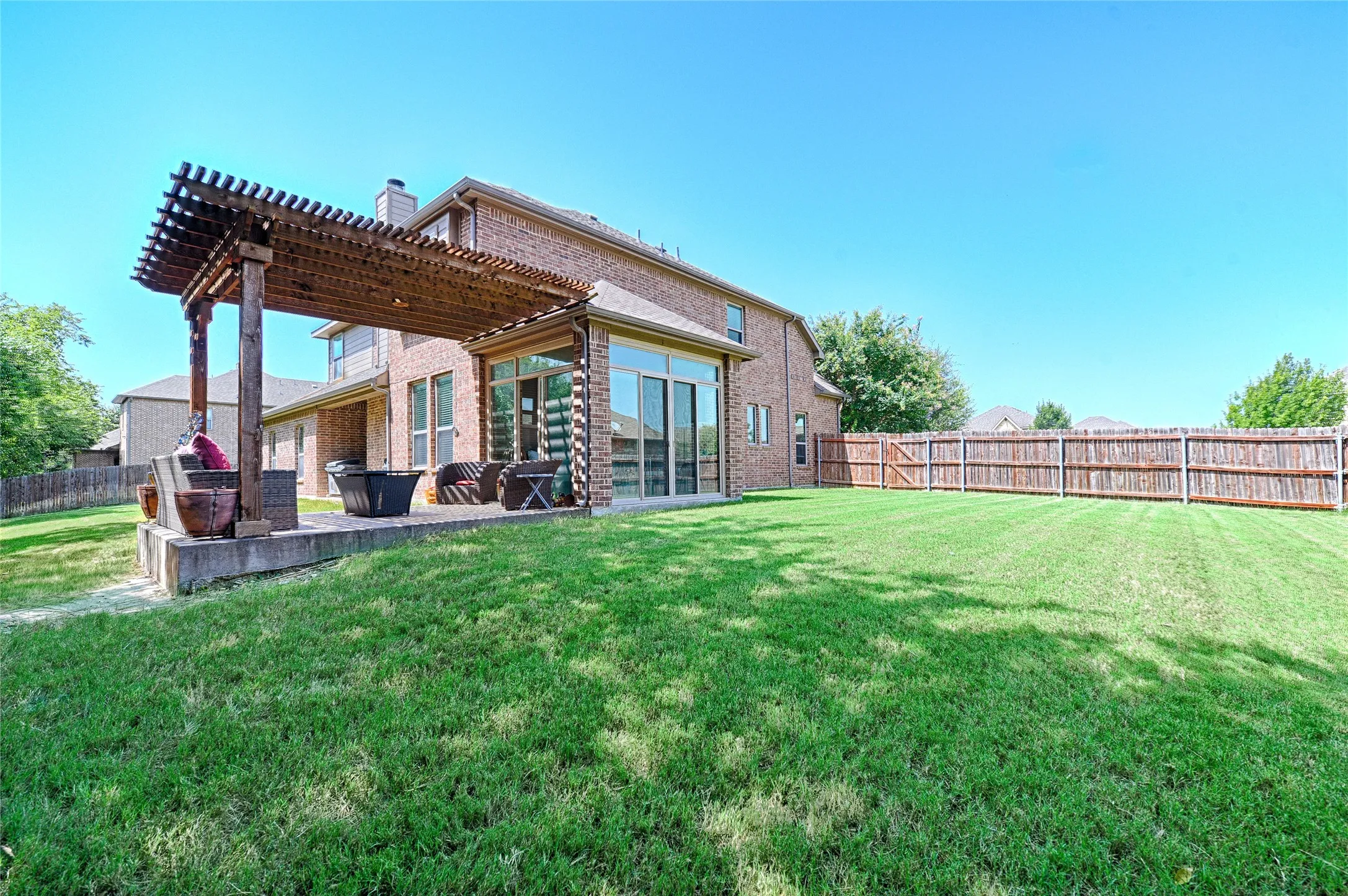 Single Family Residence For Sale in Ellis County , 6010 Park View Drive, Midlothian, Texas 76065, 5 Bedroom, 4 Bathroom, 2 Garage spaces, 3,429 Sqft, built in 2015, mls#21337819, Real Estate Agent in Midlothian, Homes For Sale in Ellis county, Homes For Sale in Midlothian, Realtor in Midlothian Texas, Real Estate Brokerage Independent Realty Texas, Luminita Cordes Realtor