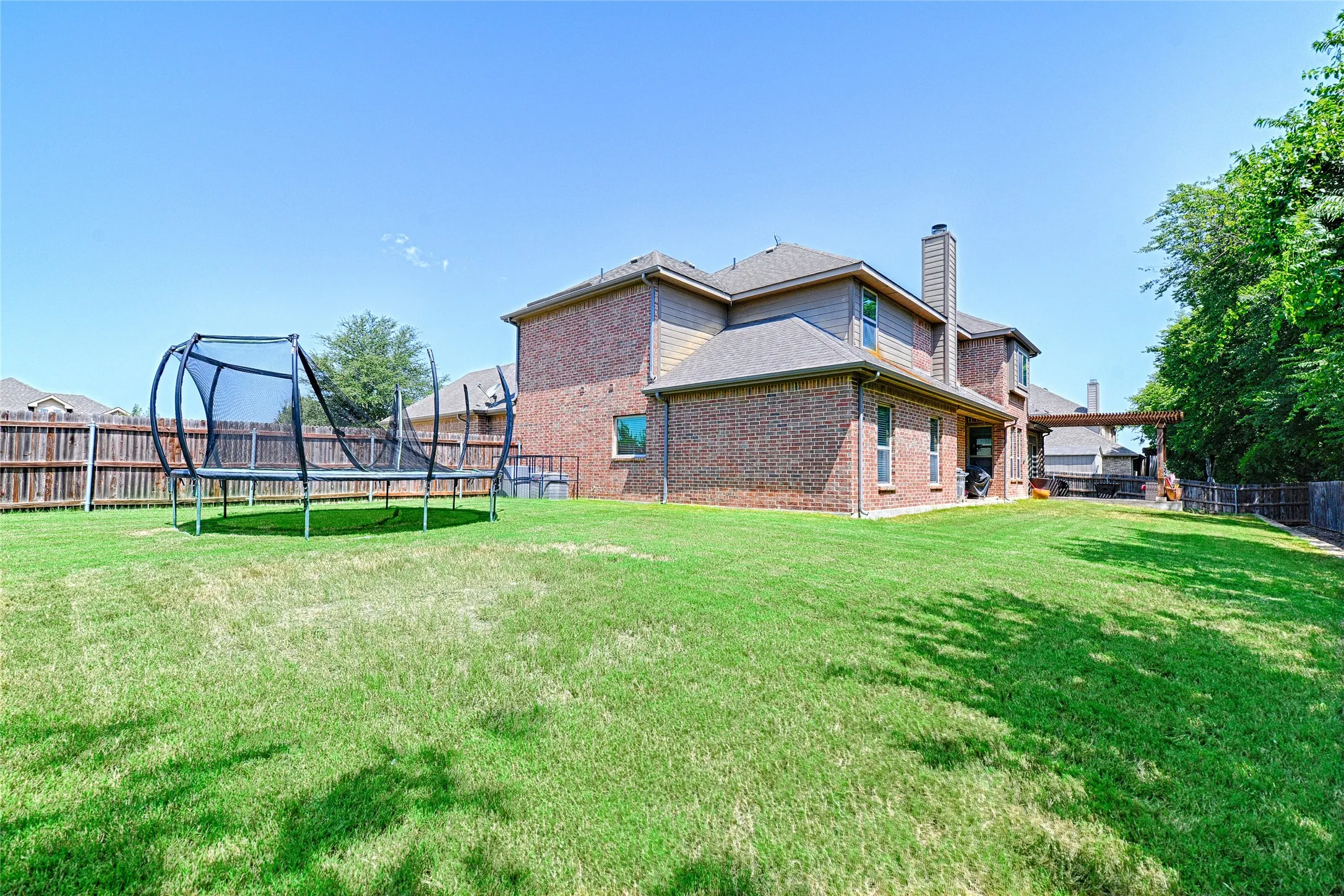 Single Family Residence For Sale in Ellis County , 6010 Park View Drive, Midlothian, Texas 76065, 5 Bedroom, 4 Bathroom, 2 Garage spaces, 3,429 Sqft, built in 2015, mls#21337819, Real Estate Agent in Midlothian, Homes For Sale in Ellis county, Homes For Sale in Midlothian, Realtor in Midlothian Texas, Real Estate Brokerage Independent Realty Texas, Luminita Cordes Realtor