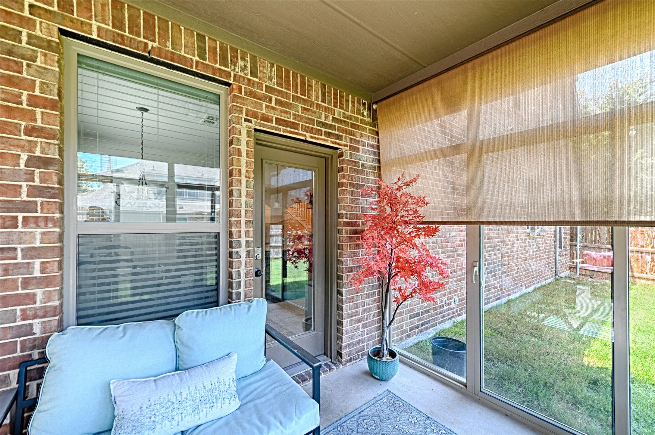 Single Family Residence For Sale in Ellis County , 6010 Park View Drive, Midlothian, Texas 76065, 5 Bedroom, 4 Bathroom, 2 Garage spaces, 3,429 Sqft, built in 2015, mls#21337819, Real Estate Agent in Midlothian, Homes For Sale in Ellis county, Homes For Sale in Midlothian, Realtor in Midlothian Texas, Real Estate Brokerage Independent Realty Texas, Luminita Cordes Realtor