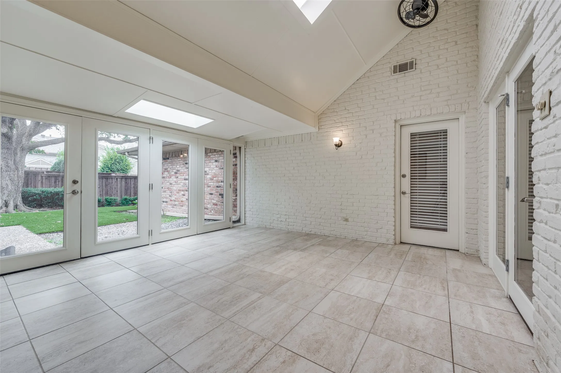 Sun room off kitchen and breakfast room