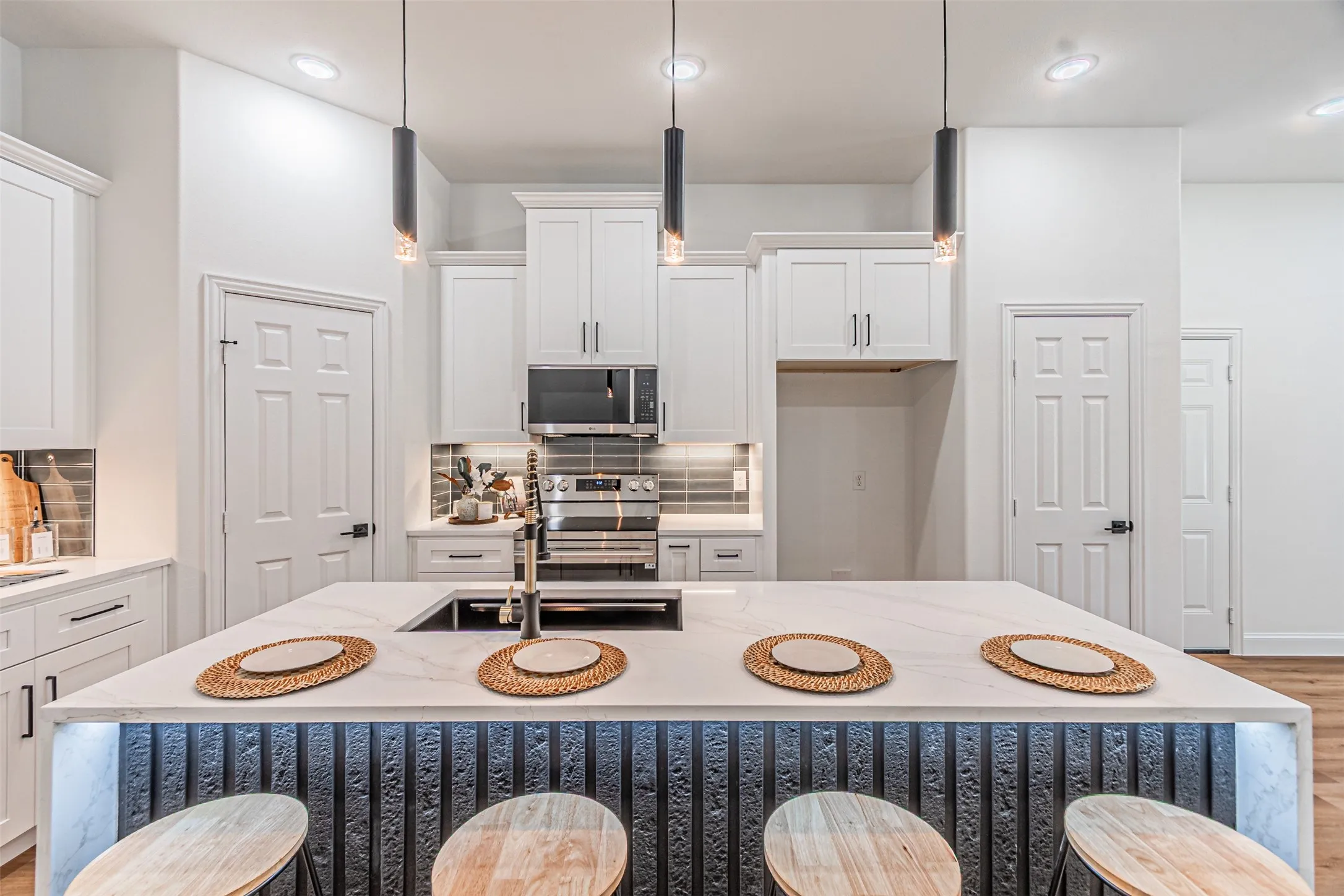 Single Family Residence For Sale in Hood County , 5602 Cold Water Trail, Granbury, Texas 76048, 3 Bedroom, 2 Bathroom, 1 Garage spaces, 1,421 Sqft, built in 2026, mls#21337895, Real Estate Agent in Granbury, Homes For Sale in Hood county, Homes For Sale in Granbury, Realtor in Granbury Texas, Real Estate Brokerage Independent Realty Texas, Luminita Cordes Realtor