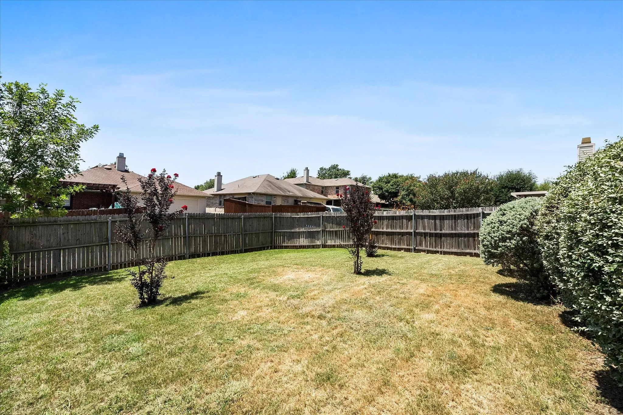 Single Family Residence For Sale in Rockwall County , 3079 Dusty Ridge Drive, Rockwall, Texas 75032, 3 Bedroom, 2 Bathroom, 2 Garage spaces, 1,704 Sqft, built in 2005, mls#21338248, Real Estate Agent in Rockwall, Homes For Sale in Rockwall county, Homes For Sale in Rockwall, Realtor in Rockwall Texas, Real Estate Brokerage Independent Realty Texas, Luminita Cordes Realtor