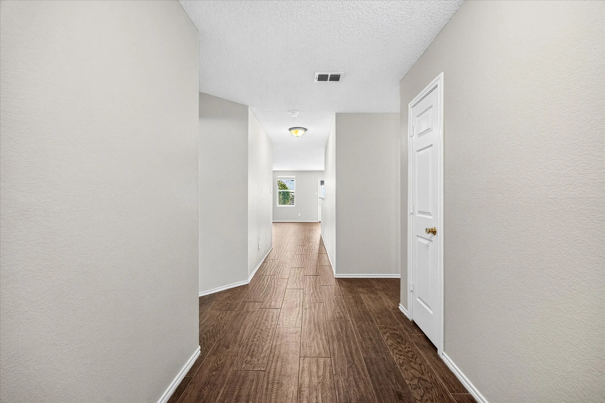 Single Family Residence For Sale in Rockwall County , 3079 Dusty Ridge Drive, Rockwall, Texas 75032, 3 Bedroom, 2 Bathroom, 2 Garage spaces, 1,704 Sqft, built in 2005, mls#21338248, Real Estate Agent in Rockwall, Homes For Sale in Rockwall county, Homes For Sale in Rockwall, Realtor in Rockwall Texas, Real Estate Brokerage Independent Realty Texas, Luminita Cordes Realtor