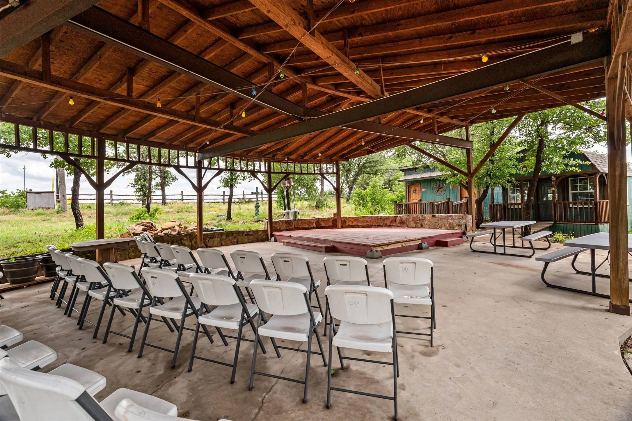 1 0f 5 Gazebo's