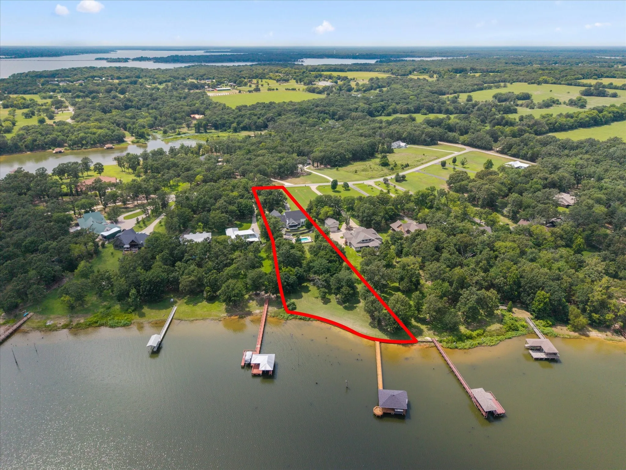Single Family Residence For Sale in Wood County , 455 CR 1953, Yantis, Texas 75497, 4 Bedrooms, 3 Bathrooms, 3 Garage spaces, 3,575 Sqft, built in 2014, Price $2,000,000, mls#21336943, Real Estate Agent in Yantis, Homes For Sale in Wood county, Homes For Sale in Yantis, Realtor in Yantis Texas, Real Estate Brokerage Independent Realty Texas, Luminita Cordes Realtor