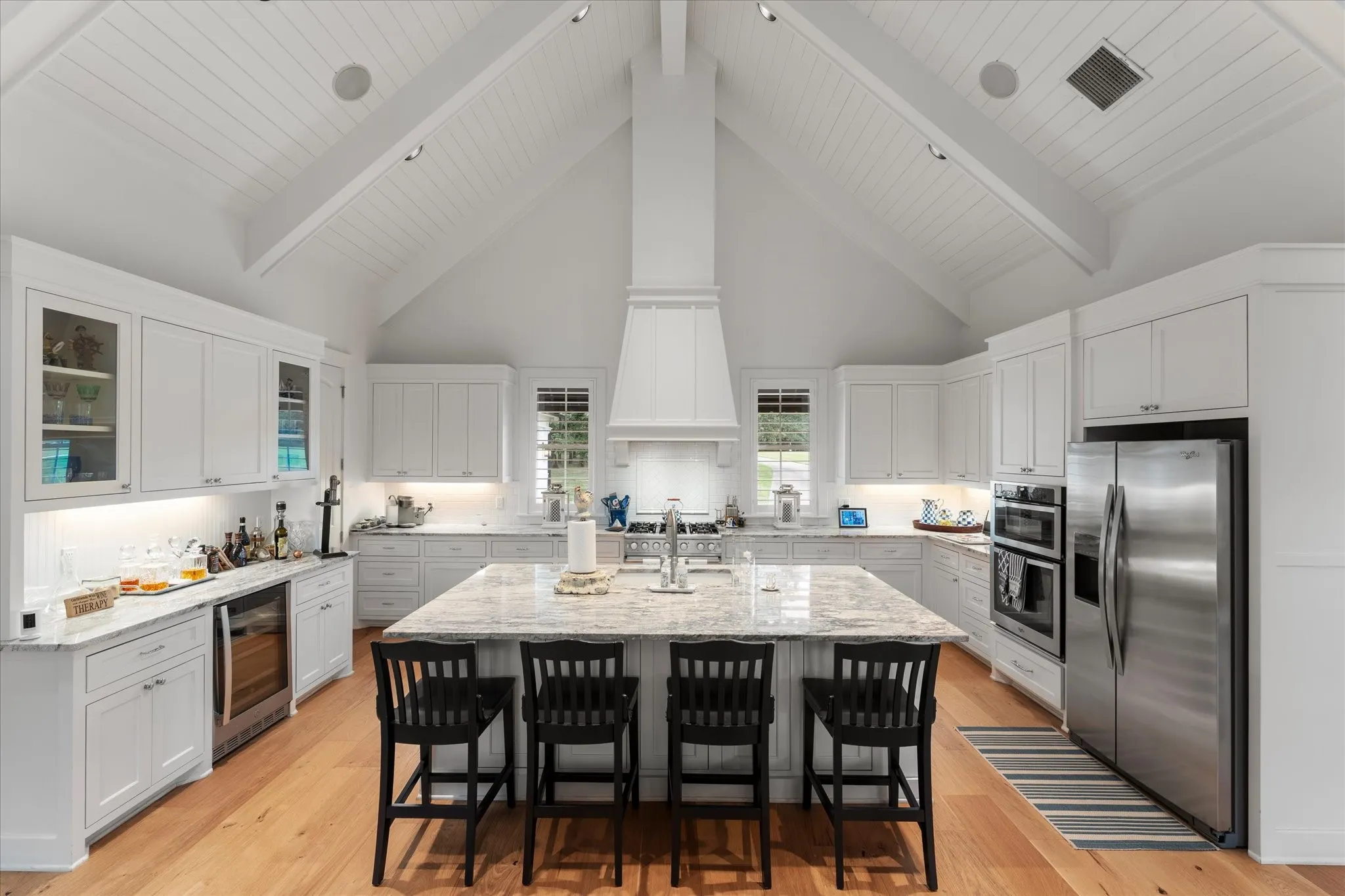Single Family Residence For Sale in Wood County , 455 CR 1953, Yantis, Texas 75497, 4 Bedrooms, 3 Bathrooms, 3 Garage spaces, 3,575 Sqft, built in 2014, Price $2,000,000, mls#21336943, Real Estate Agent in Yantis, Homes For Sale in Wood county, Homes For Sale in Yantis, Realtor in Yantis Texas, Real Estate Brokerage Independent Realty Texas, Luminita Cordes Realtor