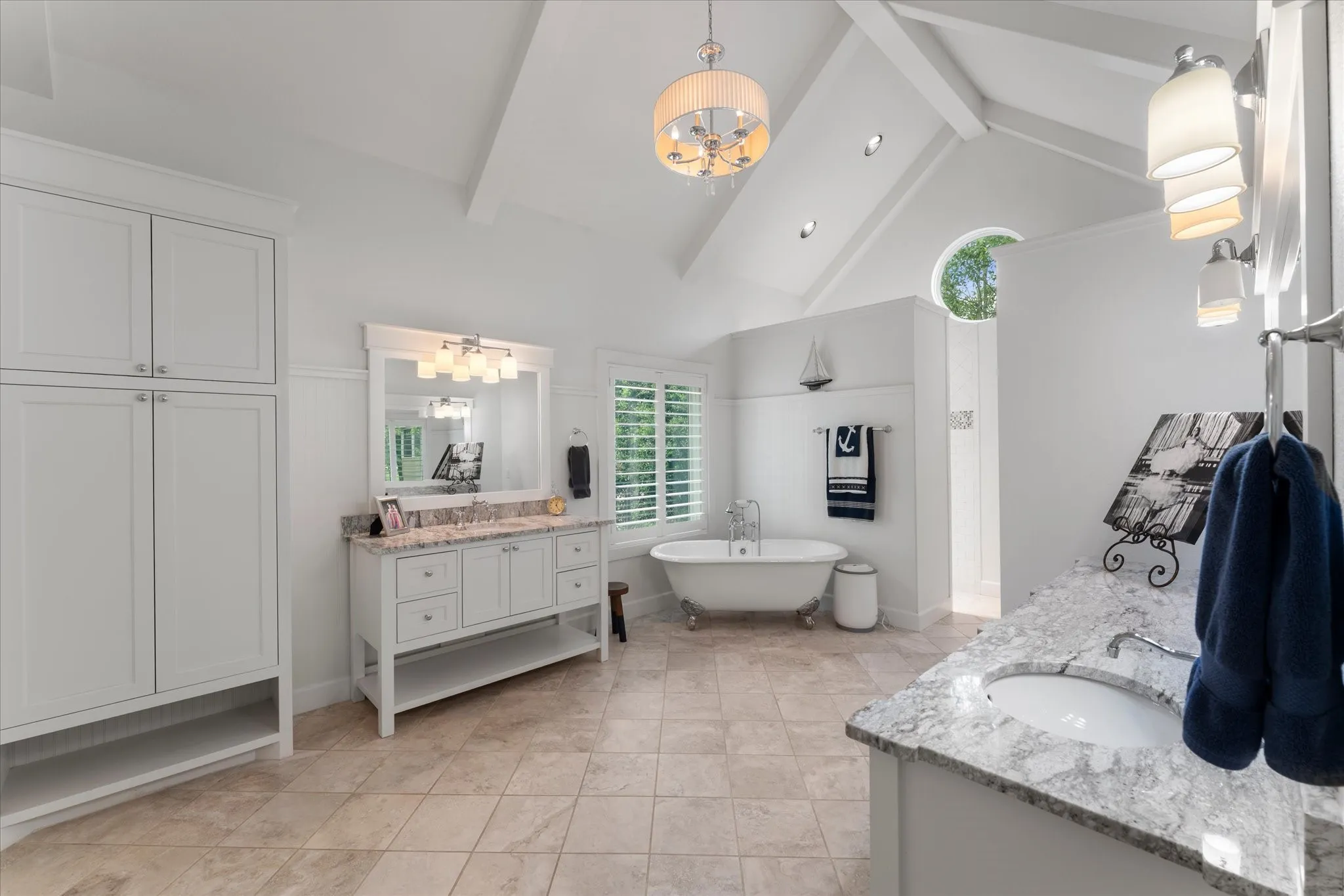 Single Family Residence For Sale in Wood County , 455 CR 1953, Yantis, Texas 75497, 4 Bedrooms, 3 Bathrooms, 3 Garage spaces, 3,575 Sqft, built in 2014, Price $2,000,000, mls#21336943, Real Estate Agent in Yantis, Homes For Sale in Wood county, Homes For Sale in Yantis, Realtor in Yantis Texas, Real Estate Brokerage Independent Realty Texas, Luminita Cordes Realtor