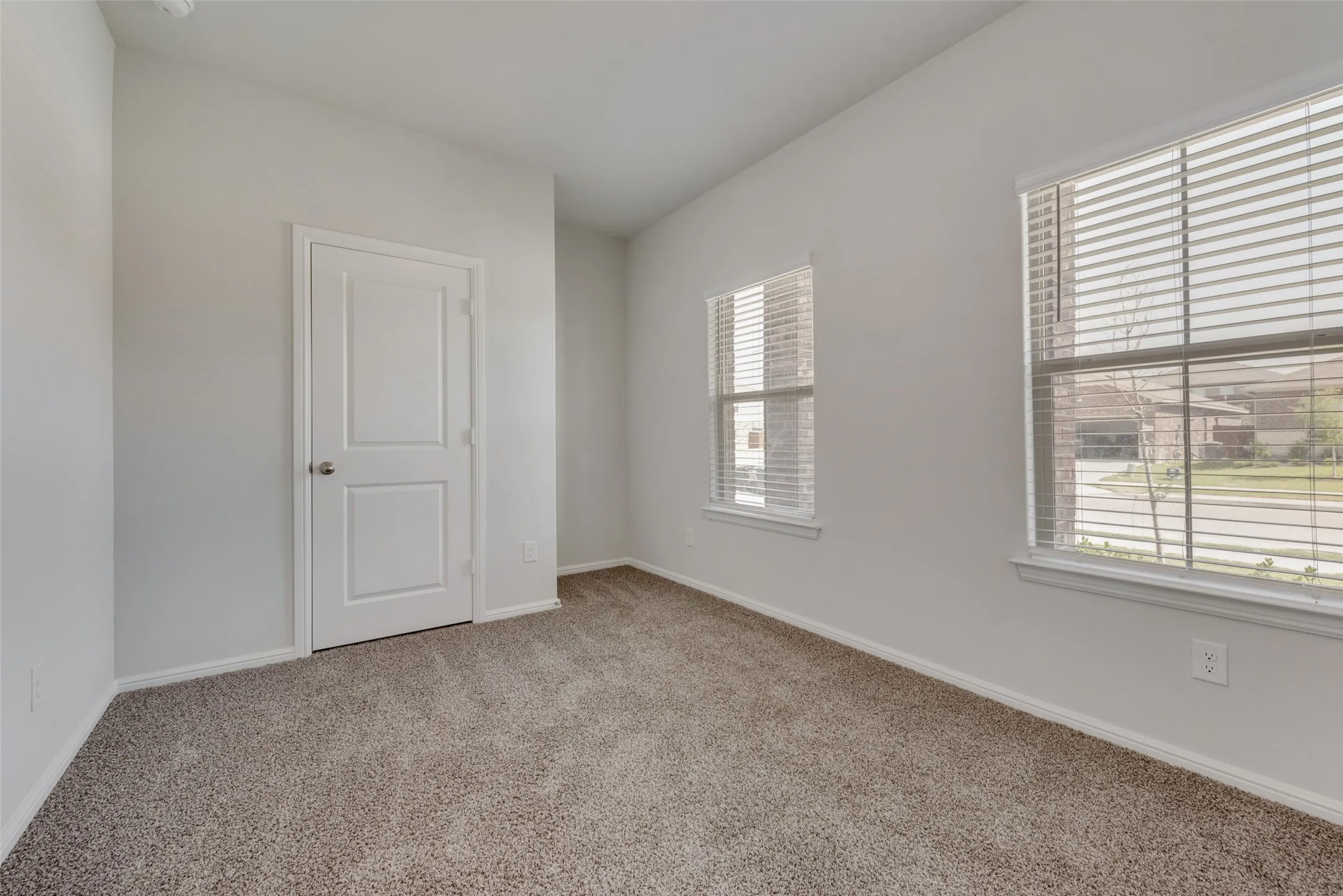 Single Family Residence For Rent in Tarrant County , 9704 New Bern Drive, Fort Worth, Texas 76108, 4 Bedroom, 2 Bathroom, 2 Garage spaces, 1,567 Sqft, built in 2023, mls#21338280, Real Estate Agent in Fort Worth, Homes For Rent in Tarrant county, Homes For Rent in Fort Worth, Realtor in Fort Worth Texas, Real Estate Brokerage Independent Realty Texas, Luminita Cordes Realtor
