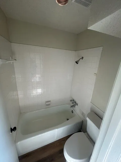 Townhouse For Rent in Dallas County , 401 Towne House Lane, Richardson, Texas 75081, 3 Bedroom, 2 Bathroom, 2 Garage spaces, 1,623 Sqft, built in 1979, mls#21337622, Real Estate Agent in Richardson, Homes For Rent in Dallas county, Homes For Rent in Richardson, Realtor in Richardson Texas, Real Estate Brokerage Independent Realty Texas, Luminita Cordes Realtor